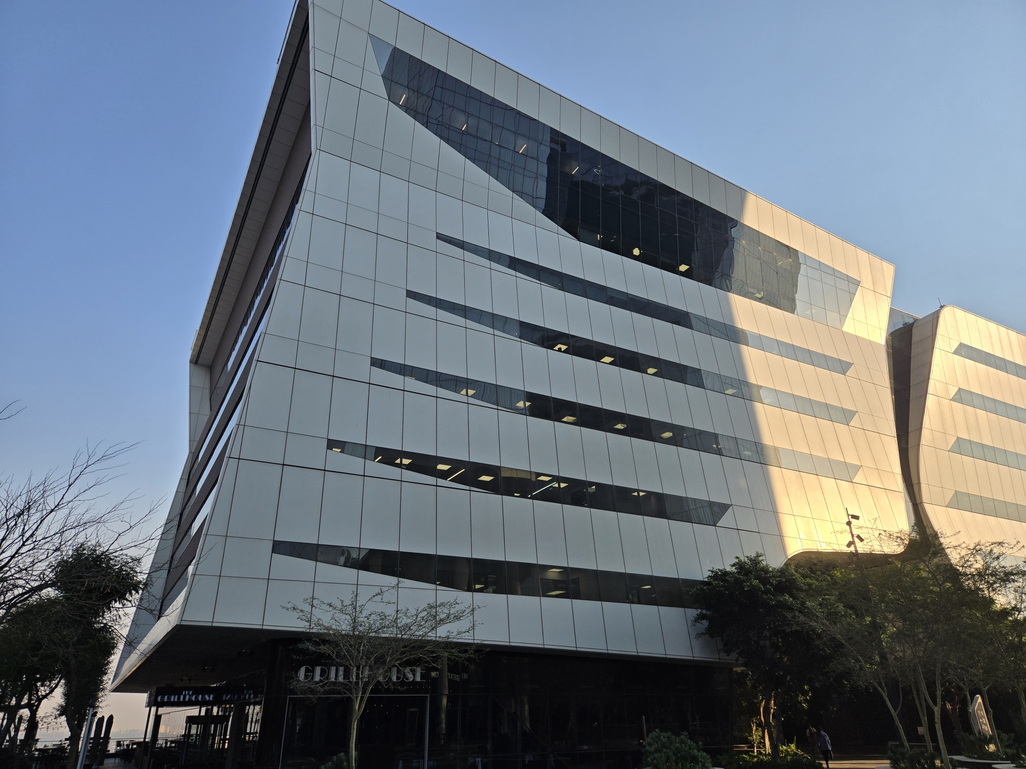 Office Space to rent at Alice Lane (Building 1) in Sandton Central