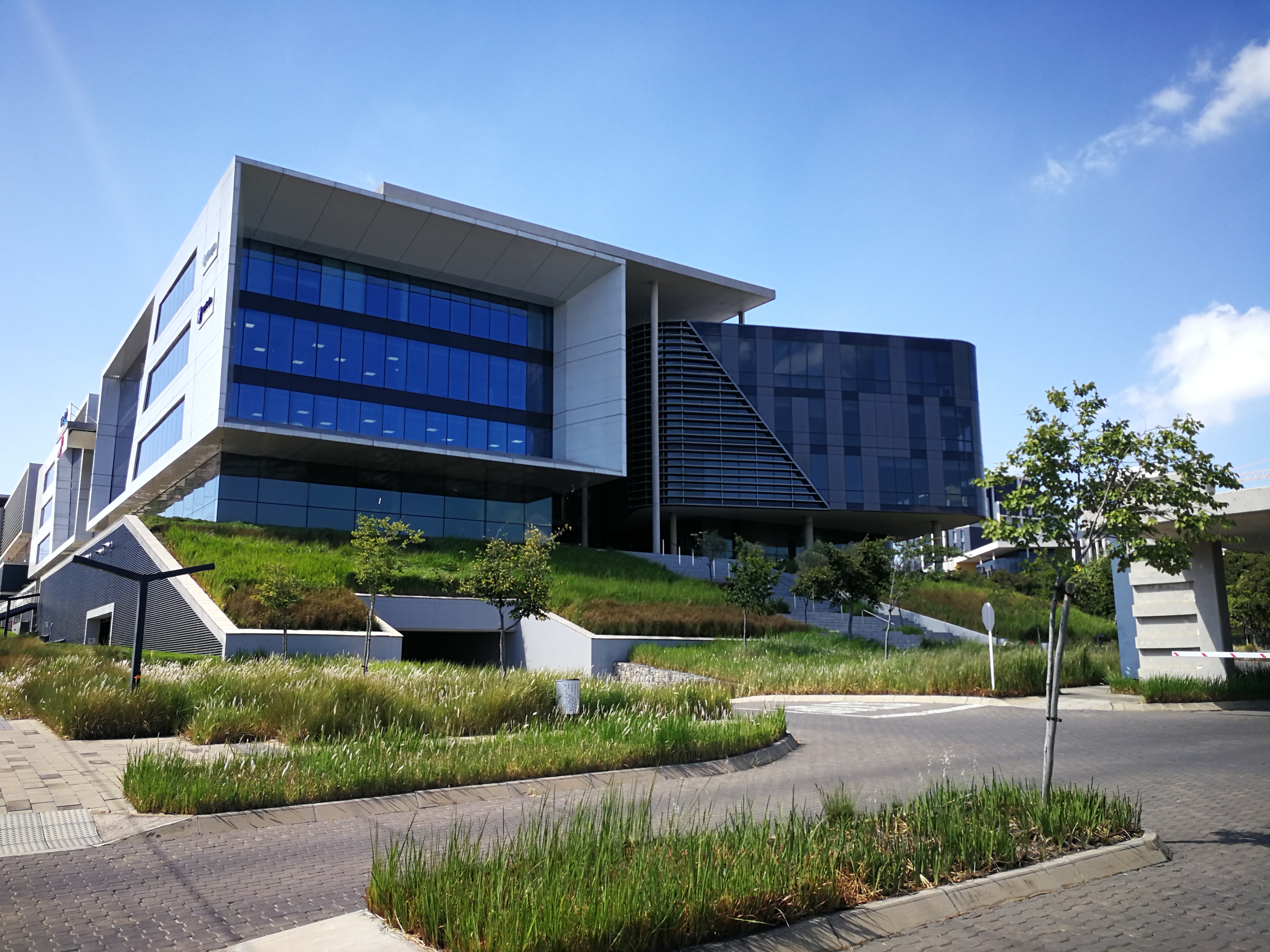 Office Space to rent at Allandale Offices in Waterfall City