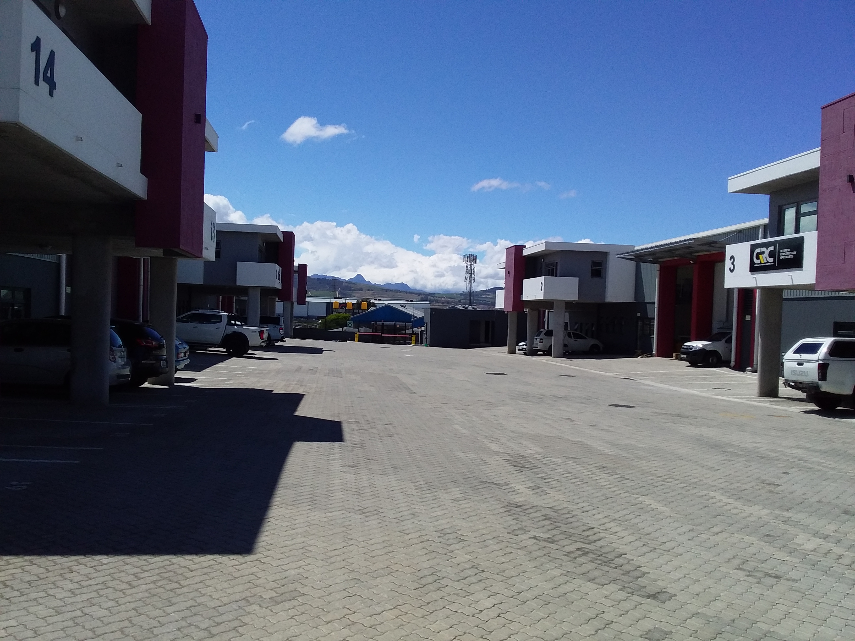 Warehouse to rent at Bellray Business Park in Stikland