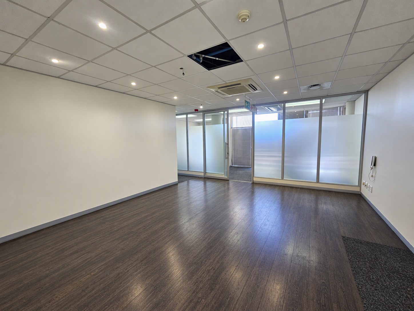 858m² Office Space to rent at Bloemhof in Bo Oakdale