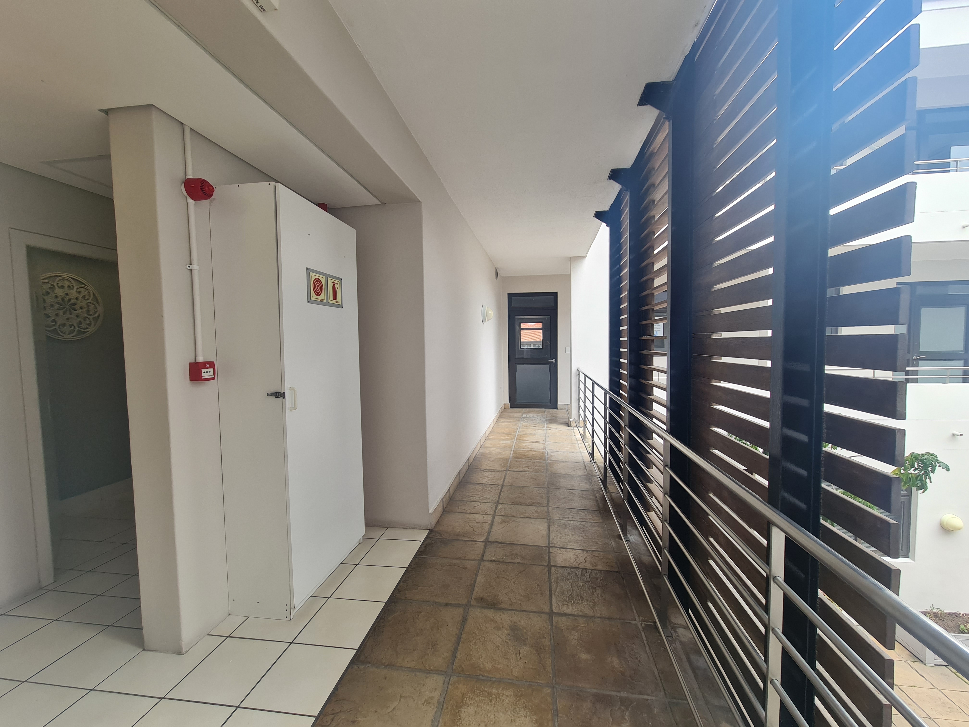 208m² Office Space to rent at Boulevard Place in Century City