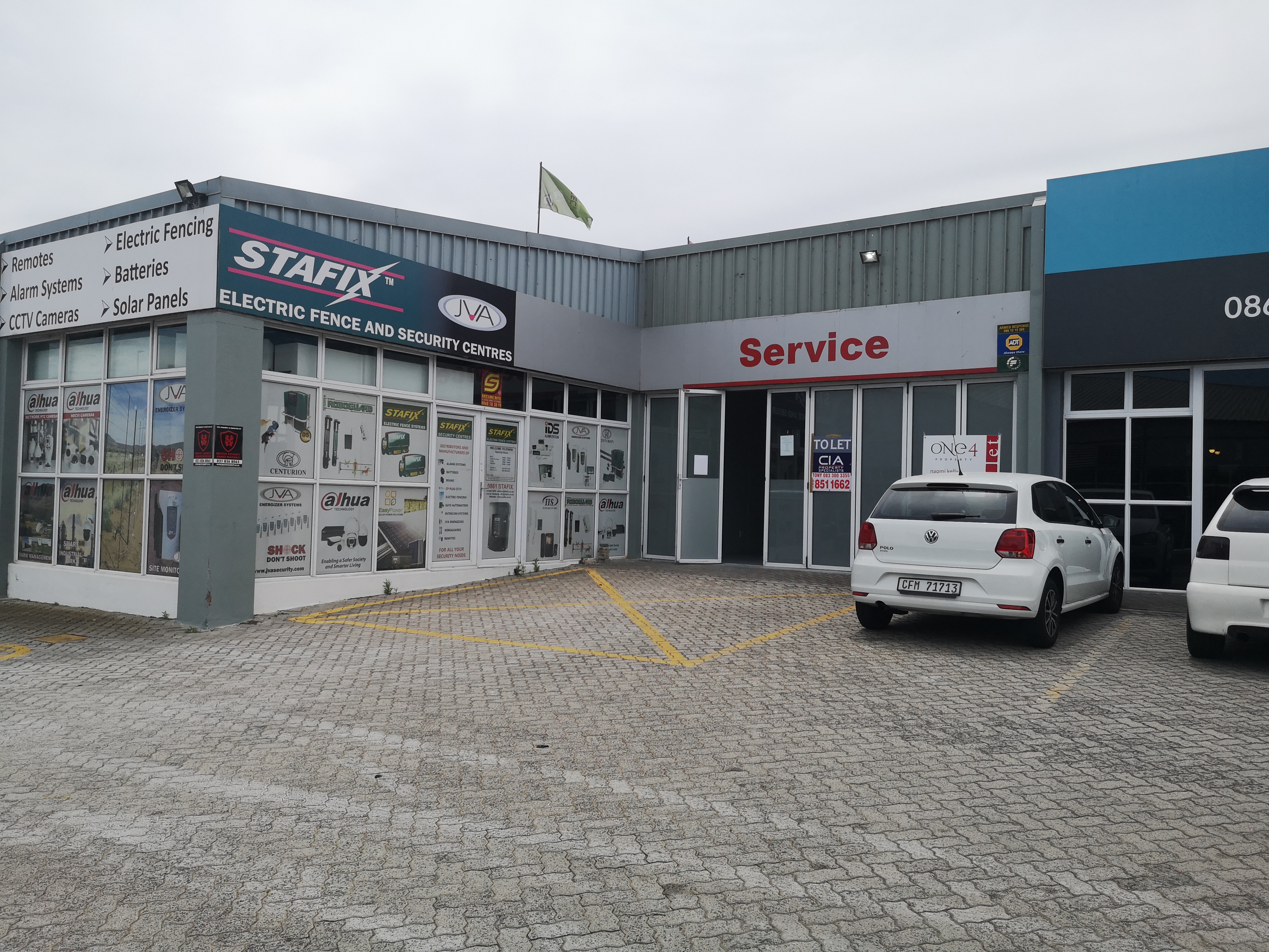 Retail Shops to rent at Broadway Auto Centre in Somerset West