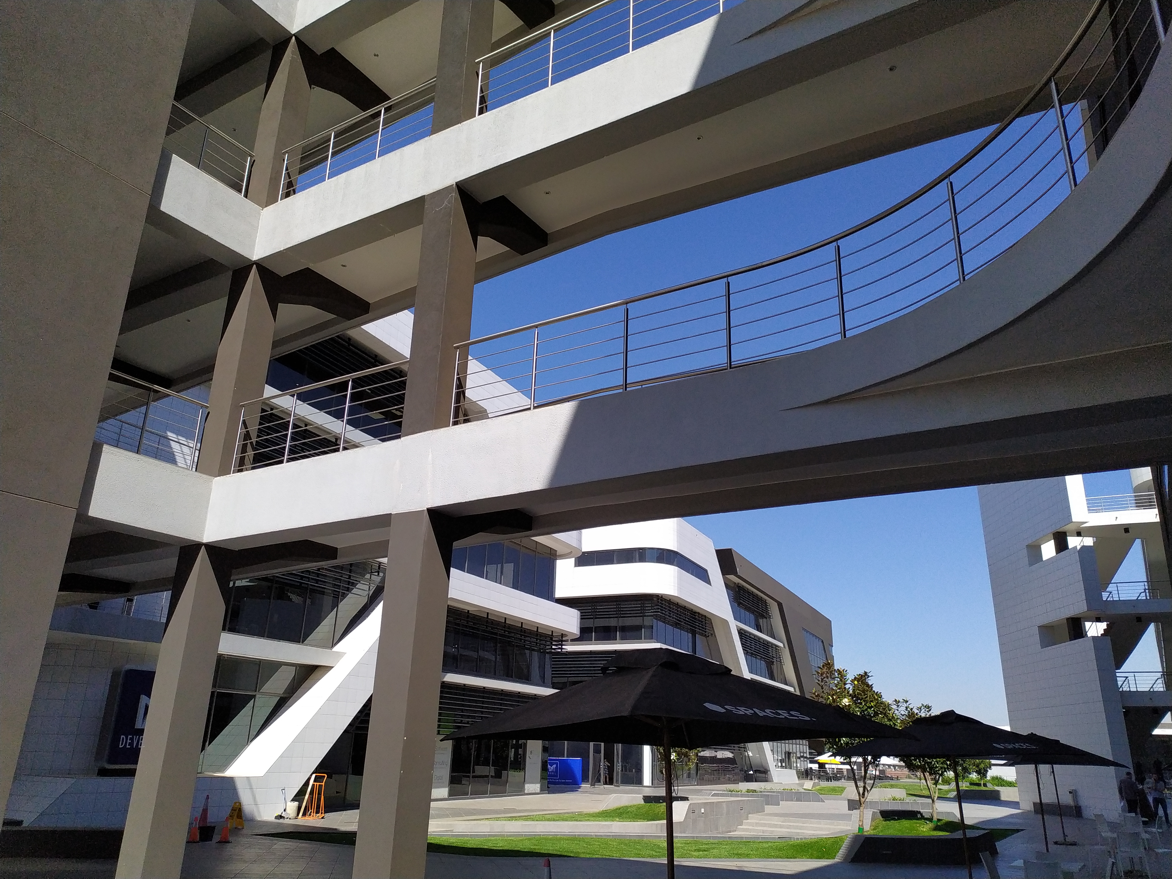 144m² Office Space to rent at Byls Bridge East Building 14 Block C in Central Centurion