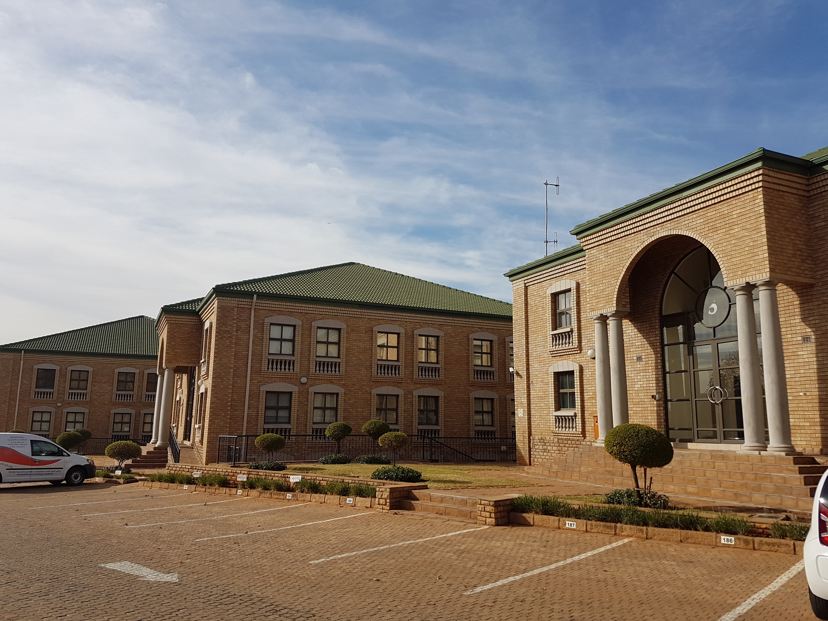1 500m² Office Space to rent at Central Park (Highveld Techno Park) in Highveld Techno Park