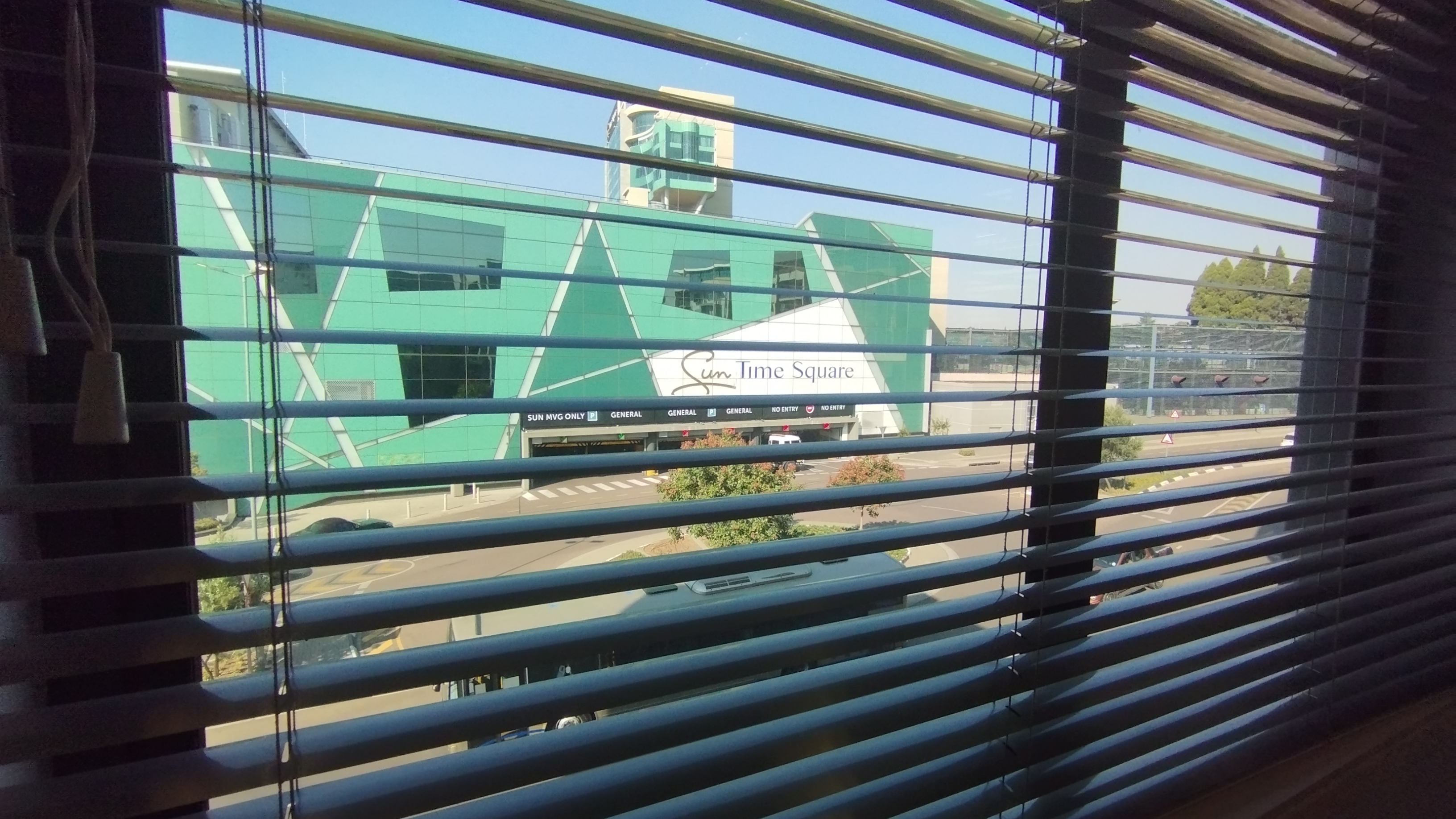 Office Space to rent at Corobay Corner in Menlyn