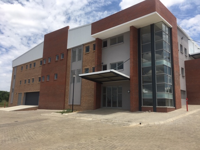 3 246m² Warehouse to rent at Cosmo Business Park in Kya Sand