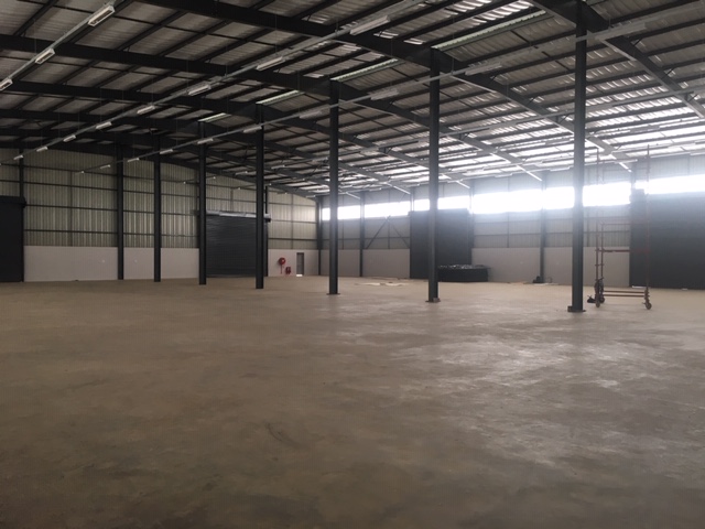3 246m² Warehouse to rent at Cosmo Business Park in Kya Sand