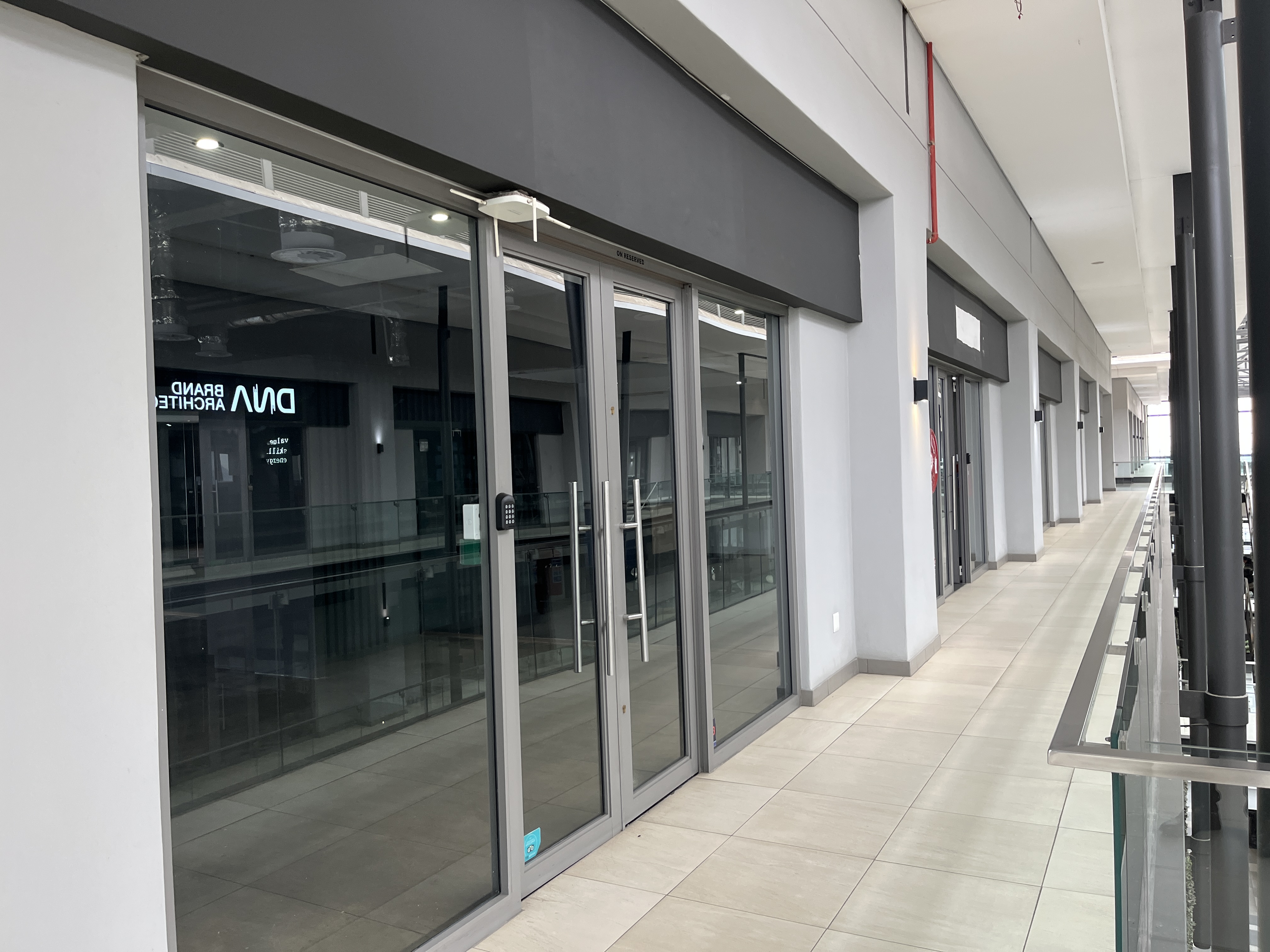 276m² Retail Shops to rent at Design Quarter Offices in Fourways