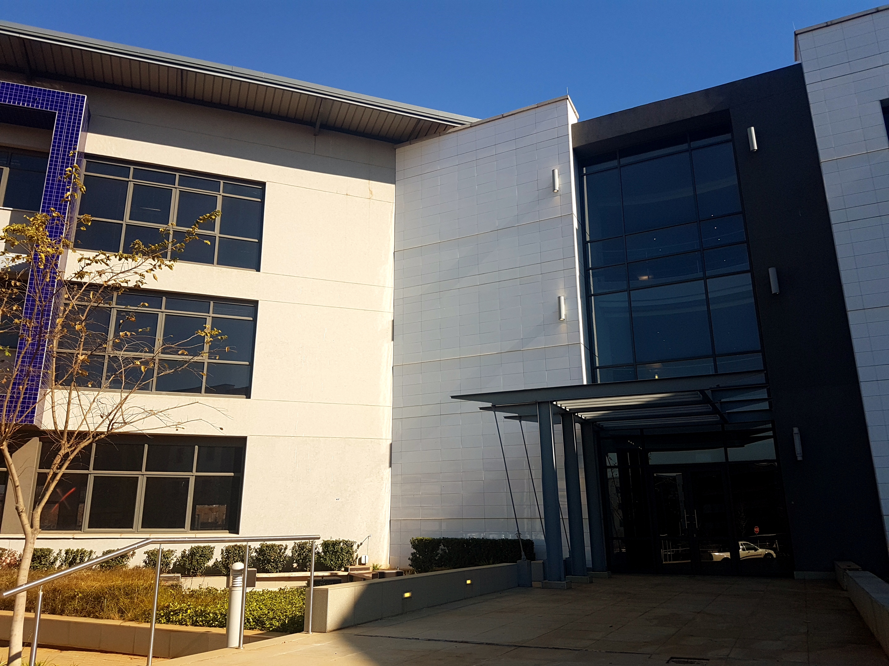 178m² Office Space to rent at Eco Glades 1 in Highveld