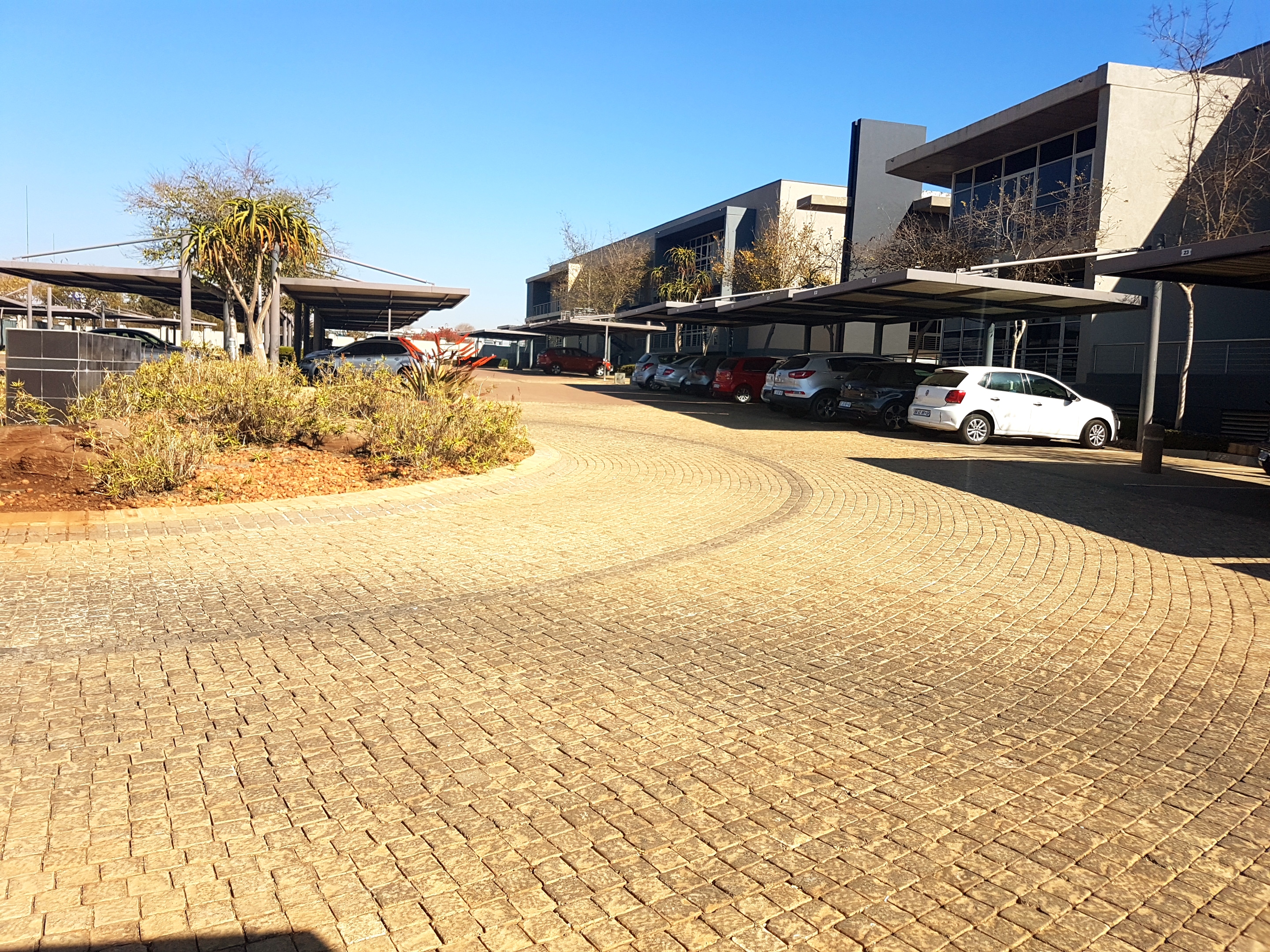 411m² Office Space to rent at Eco Point in Highveld Techno Park