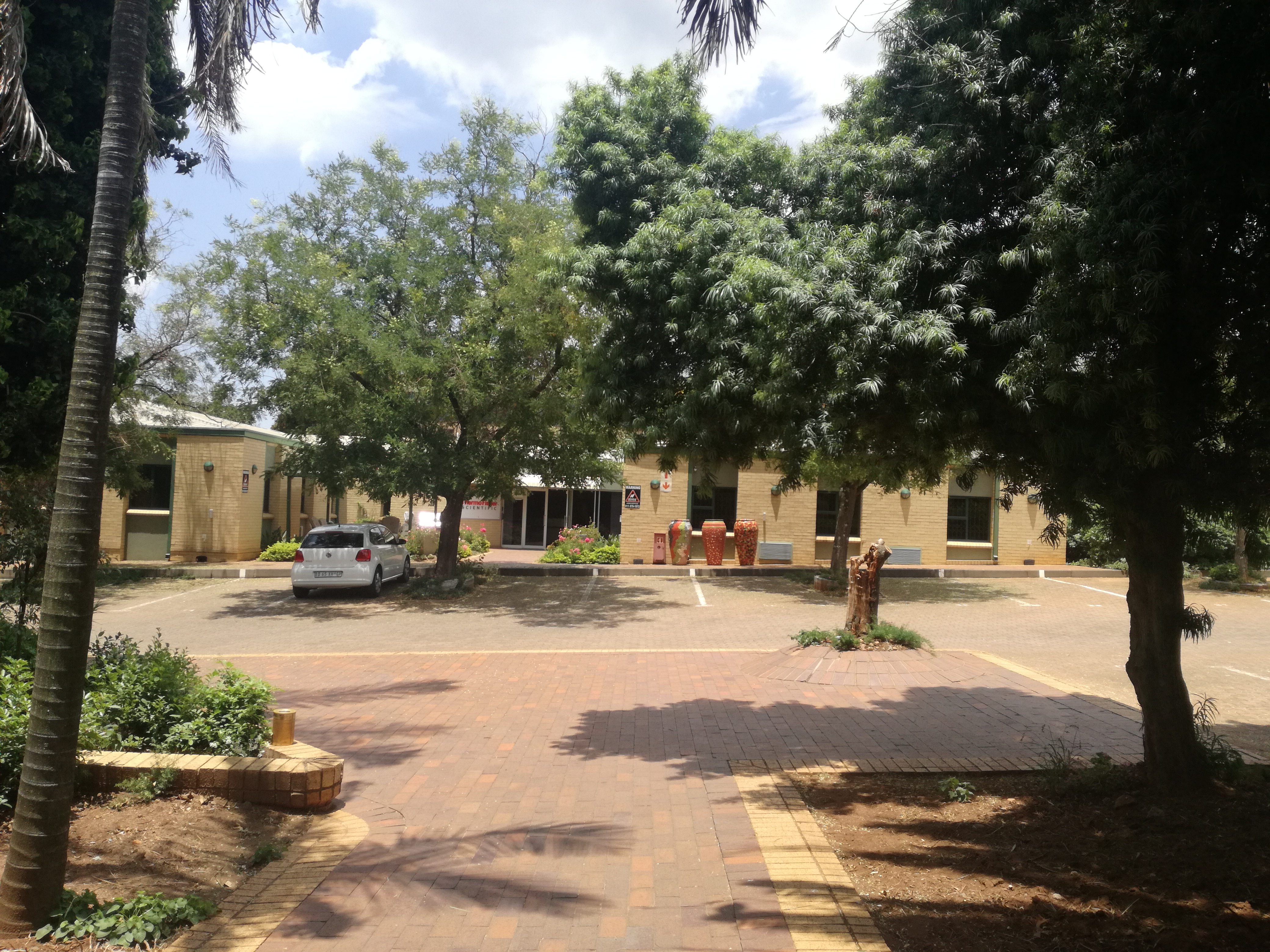 107m² Office Space to rent at Fairland Office Park in Fairland