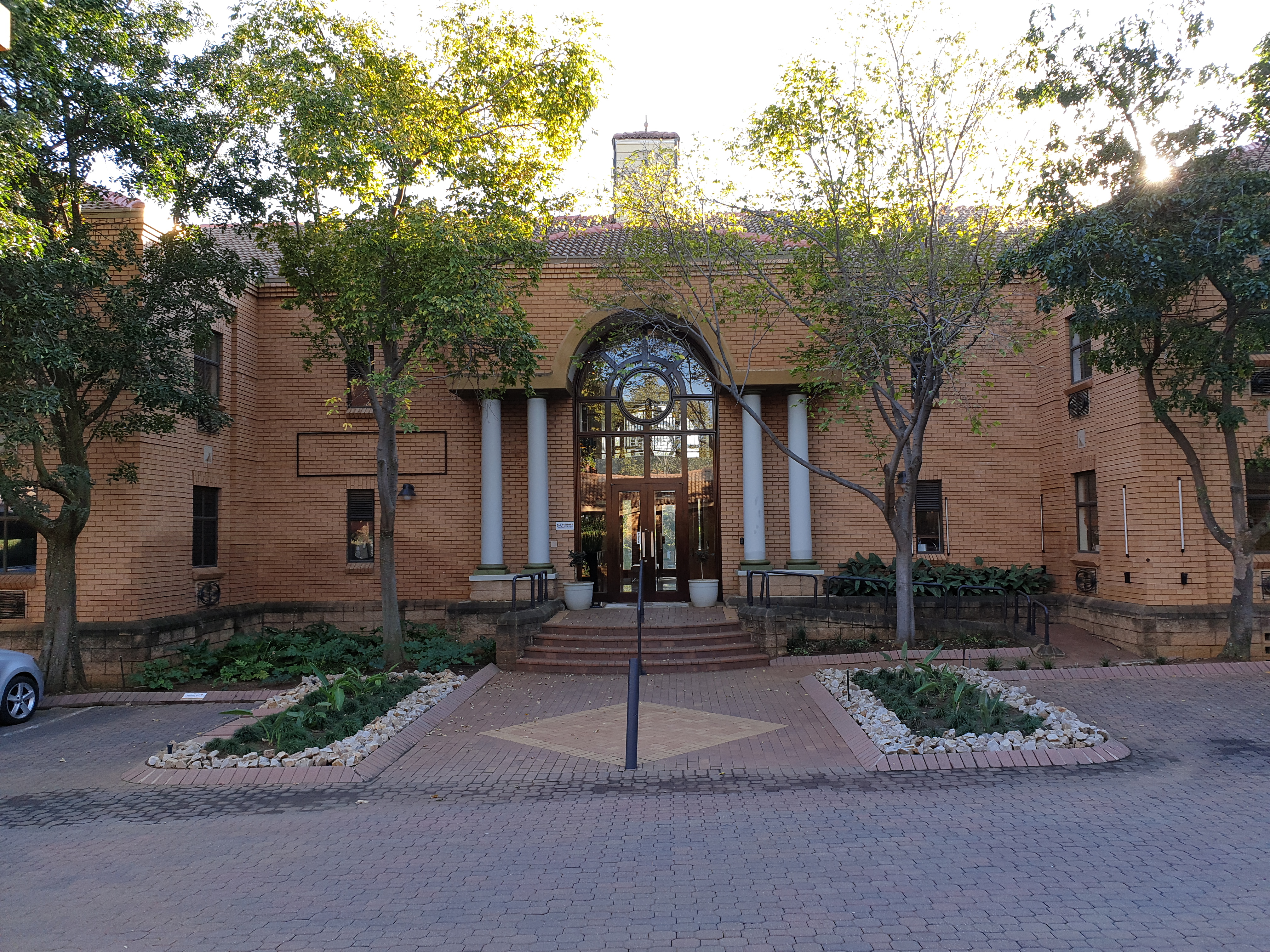 358m² Office Space to rent at Glenfield Office Park in Faerie Glen