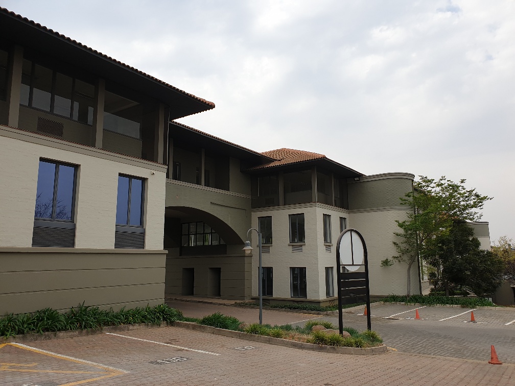 556m² Office Space to rent at Grayston Office Park in Sandown JHB