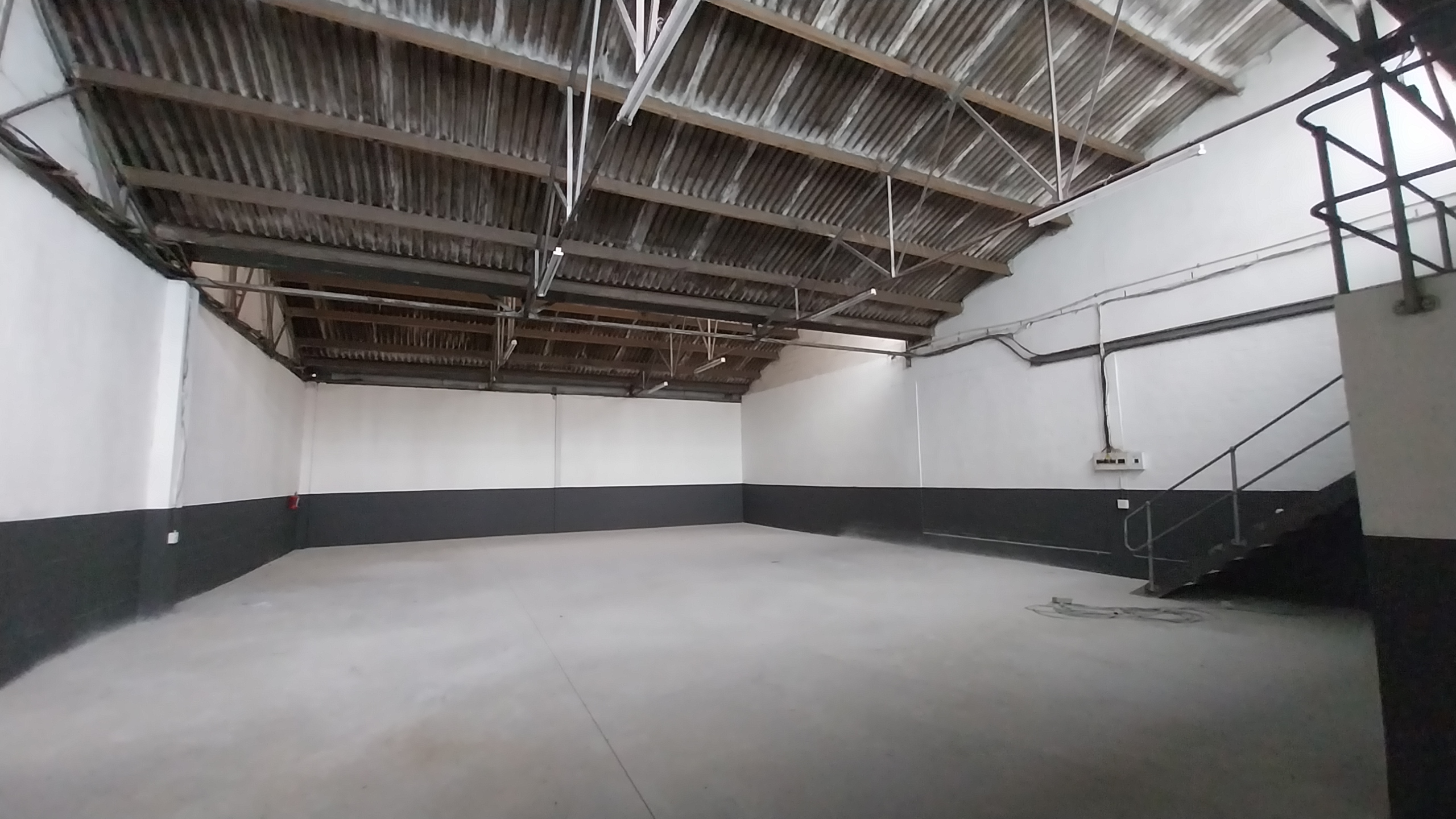 Warehouse to rent at Gunners Factory Park in Epping Industrial
