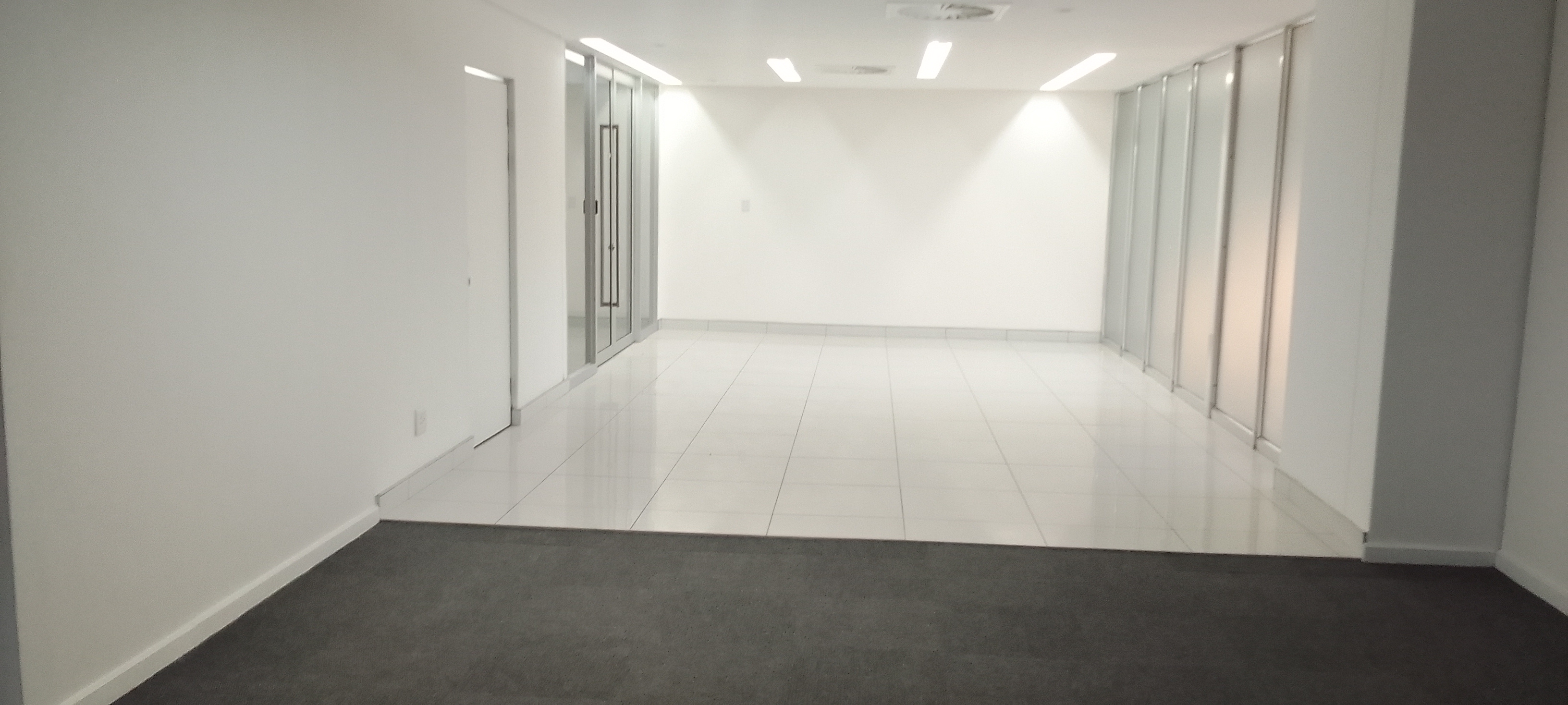 1 348m² Office Space to rent at Hertford Office Park in Waterfall