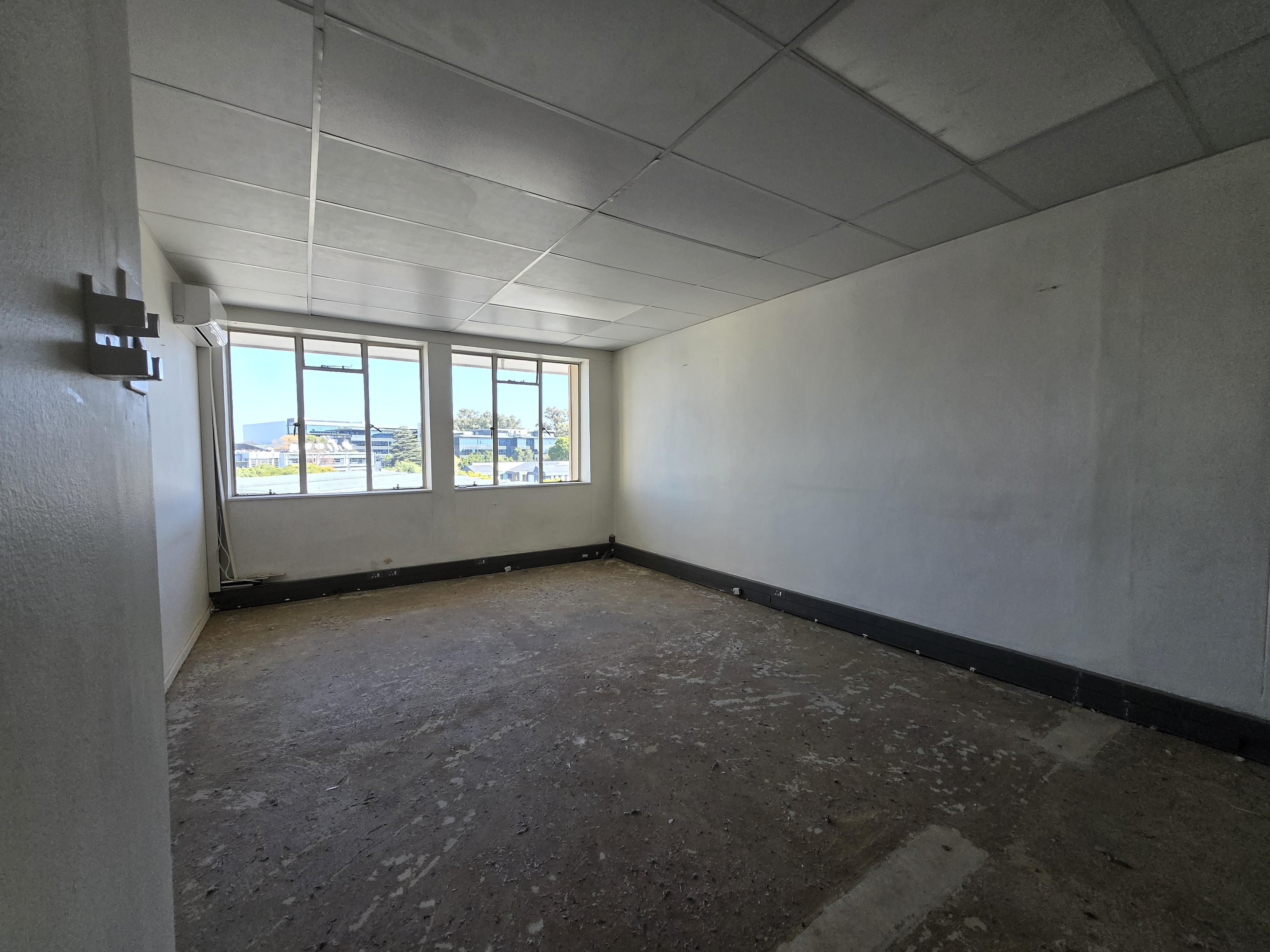 Office Space to rent at Hyde Park Corner Office Towers in Hyde Park