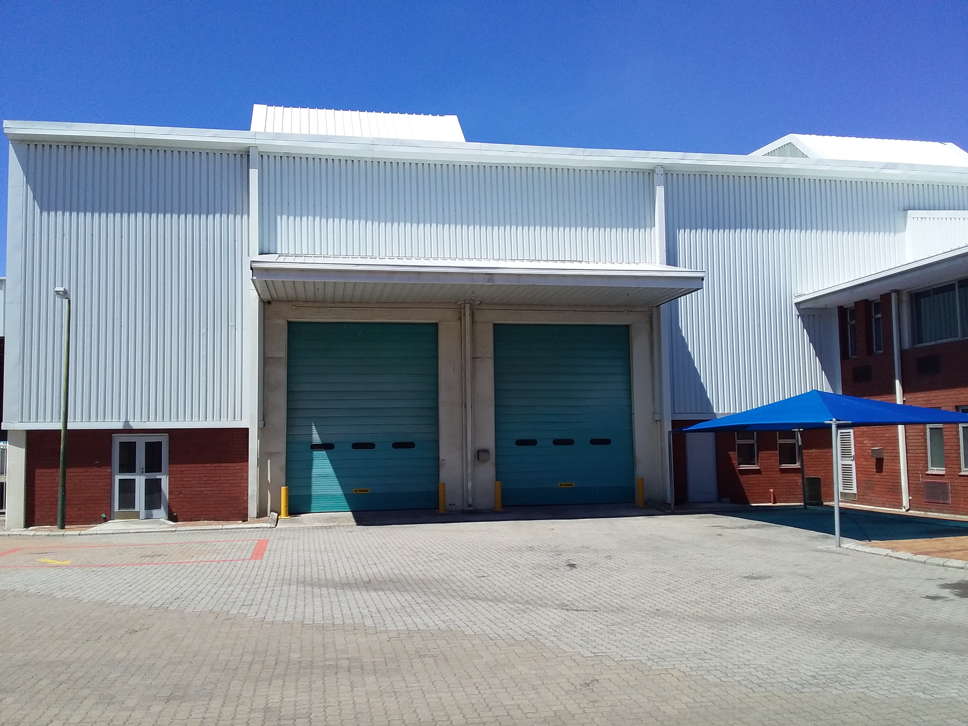 Warehouse to rent at Ikhwezi Industrial Park in Epping Industrial