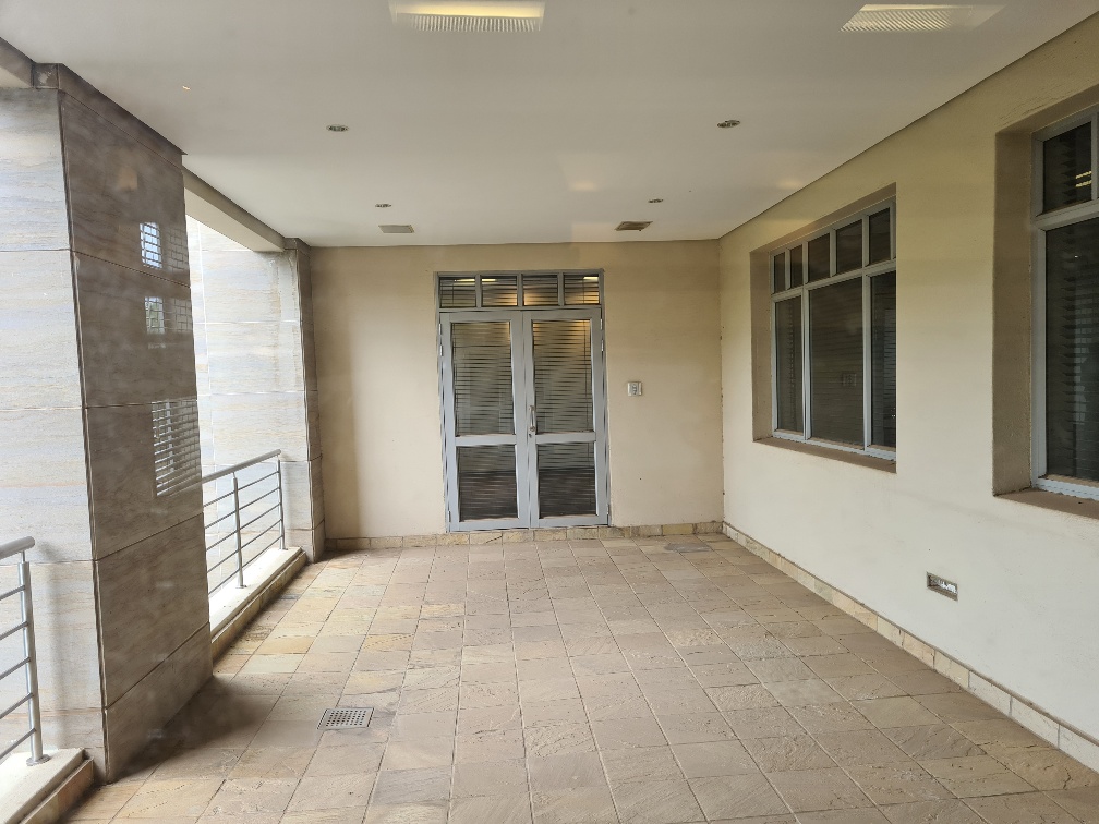 1 013m² Office Space to rent at Illovo Corner in Illovo