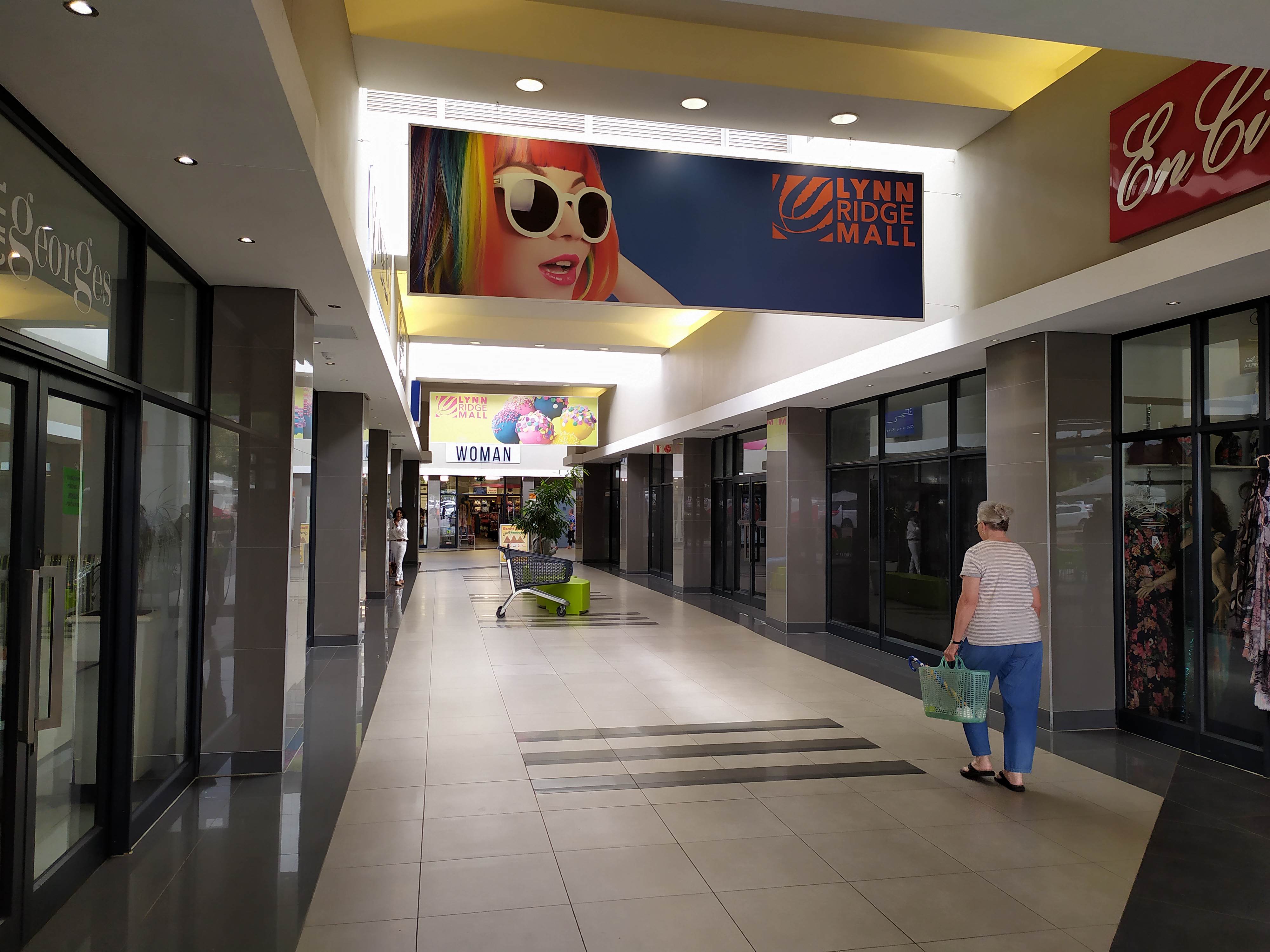Retail Shops to rent at Lynnridge Mall in Lynnwood