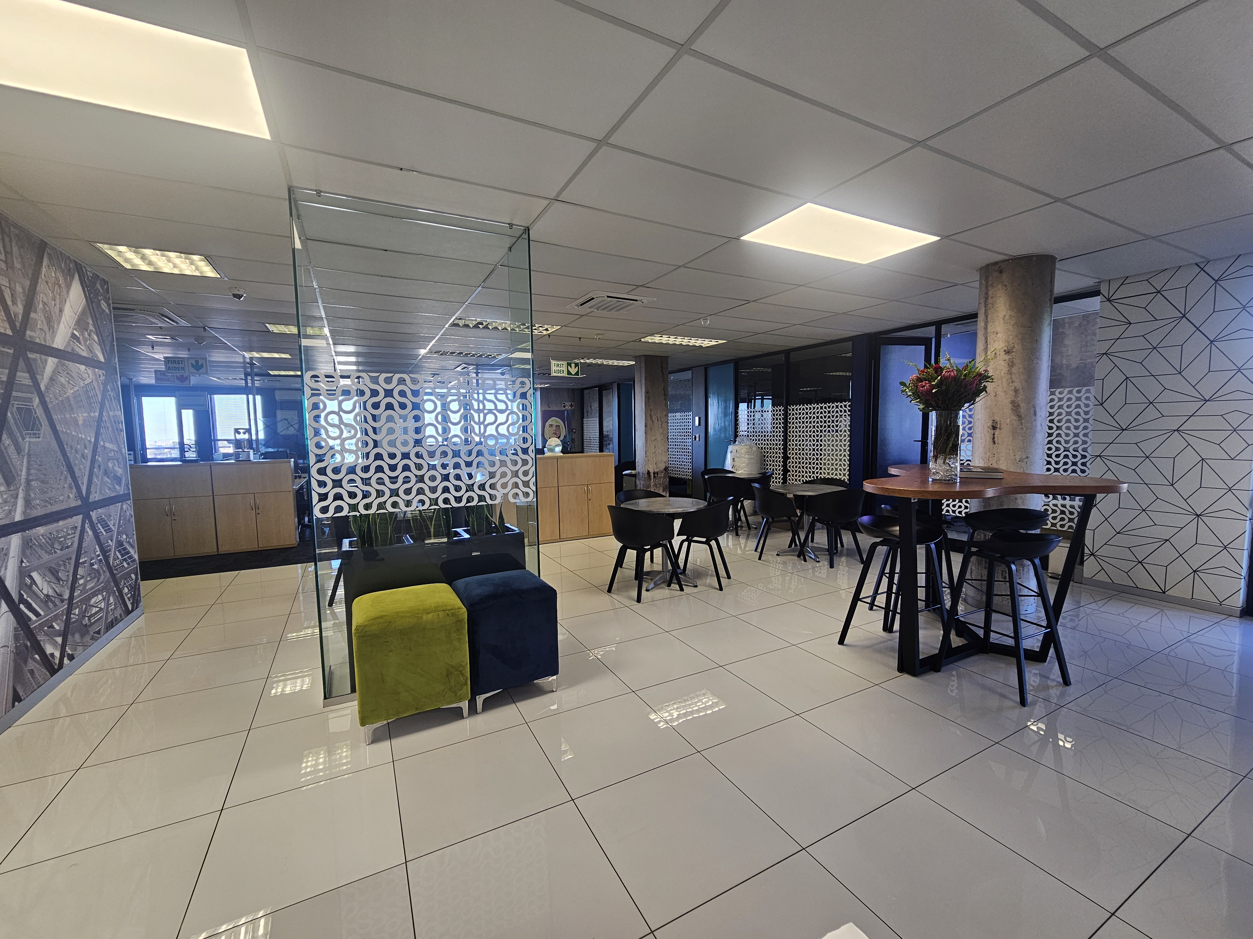 Office Space to rent at Manhattan Plaza in Bo Oakdale