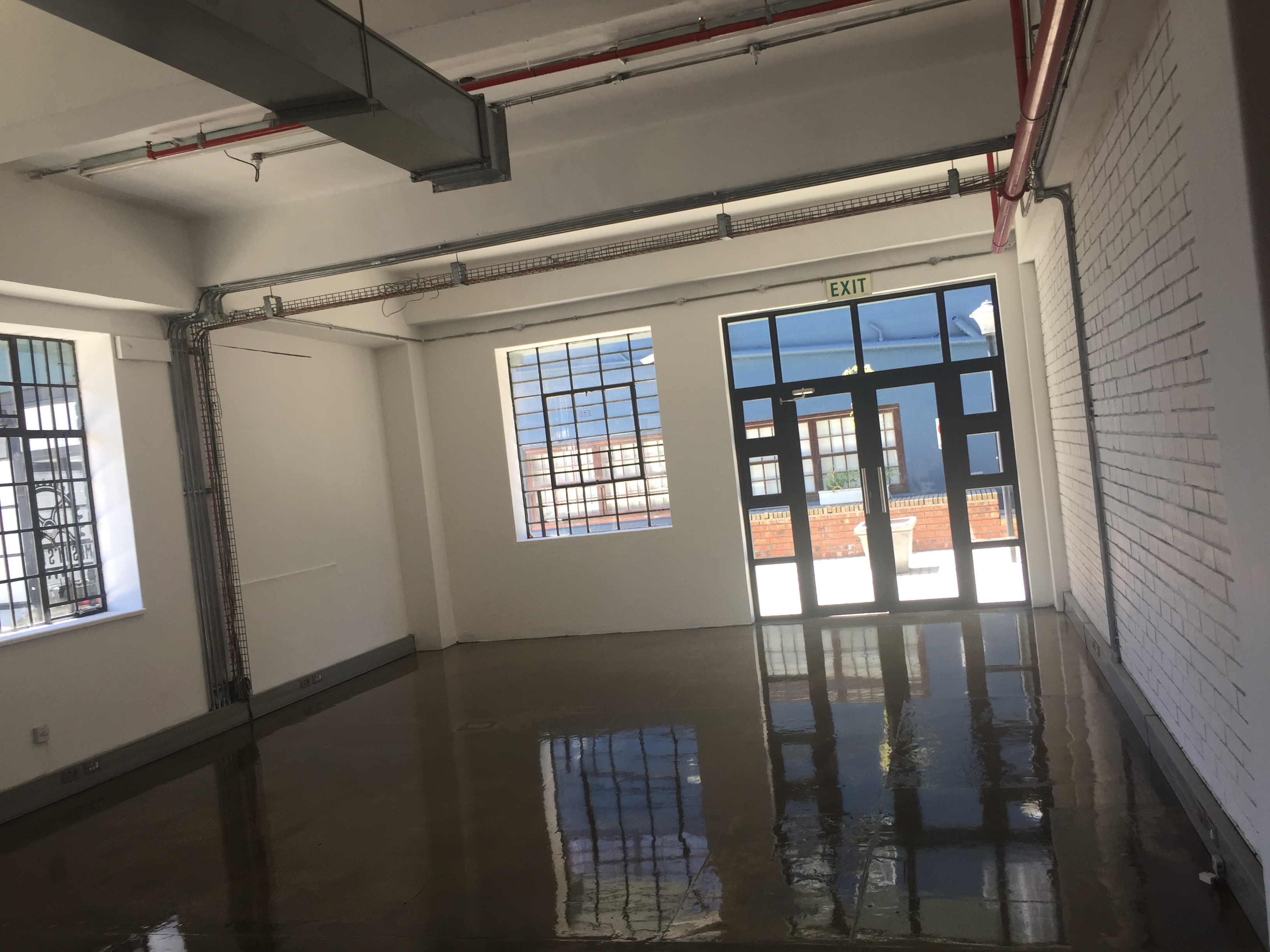 76m² Office Space to rent at Masons Press in Woodstock
