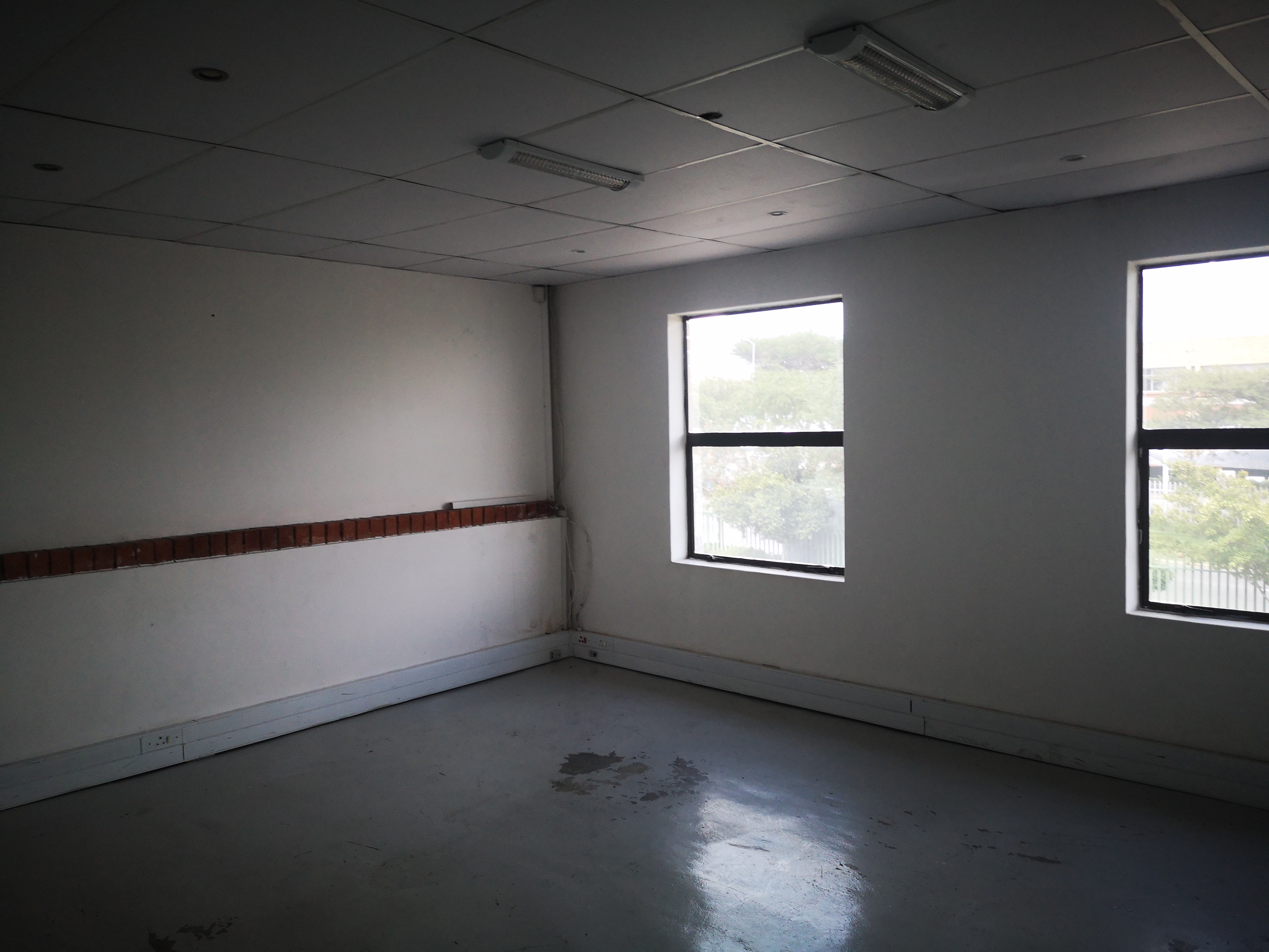 Warehouse to rent at Midpark Industrial Park in Midrand