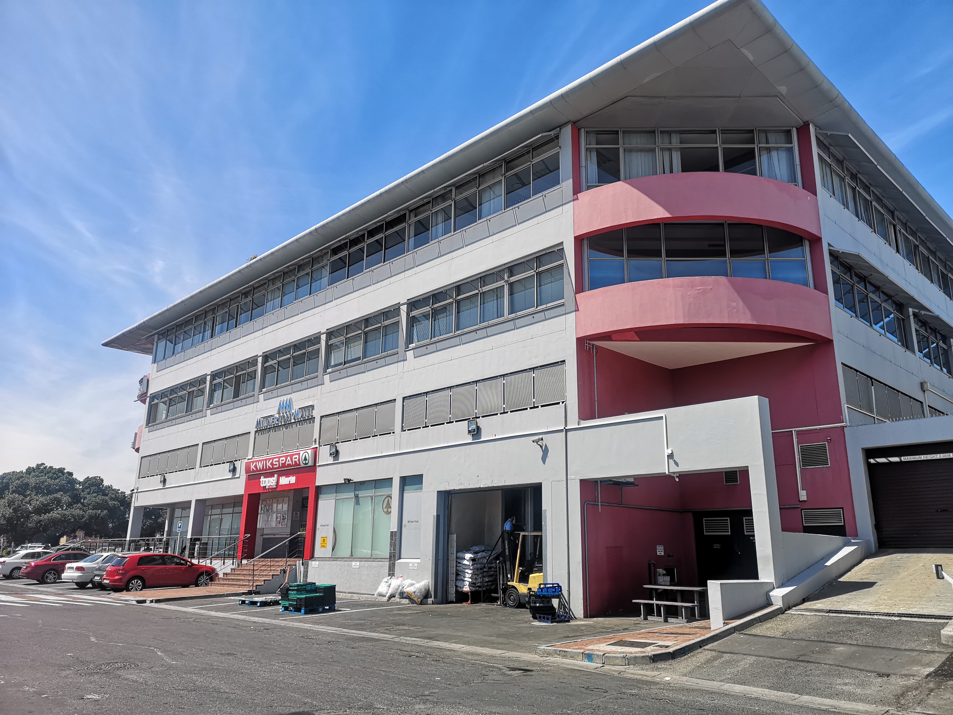 Office Space to rent at Milnerton Mall in Milnerton