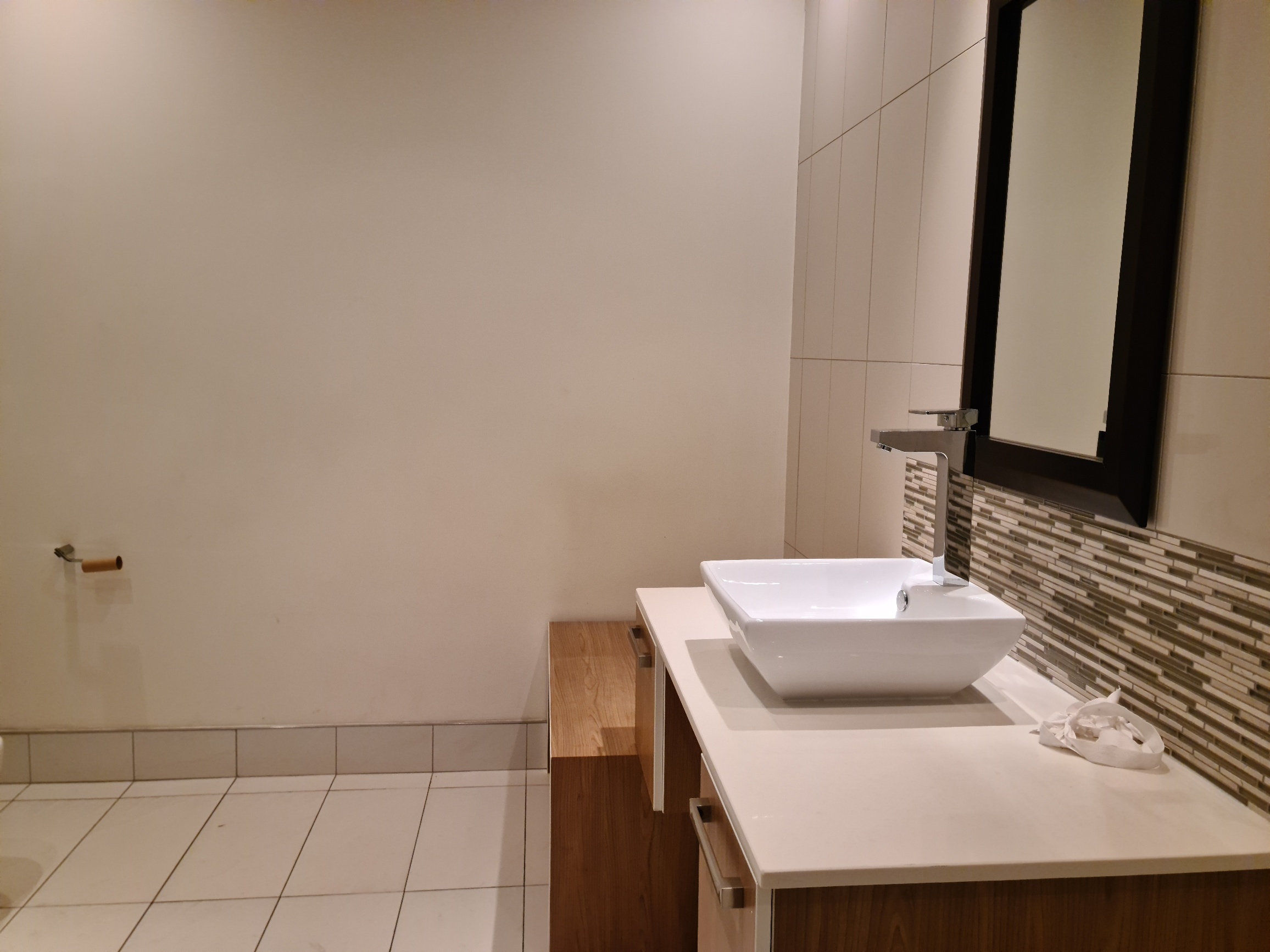 1 291m² Office Space to rent at Nelson Mandela Square in Sandton Central