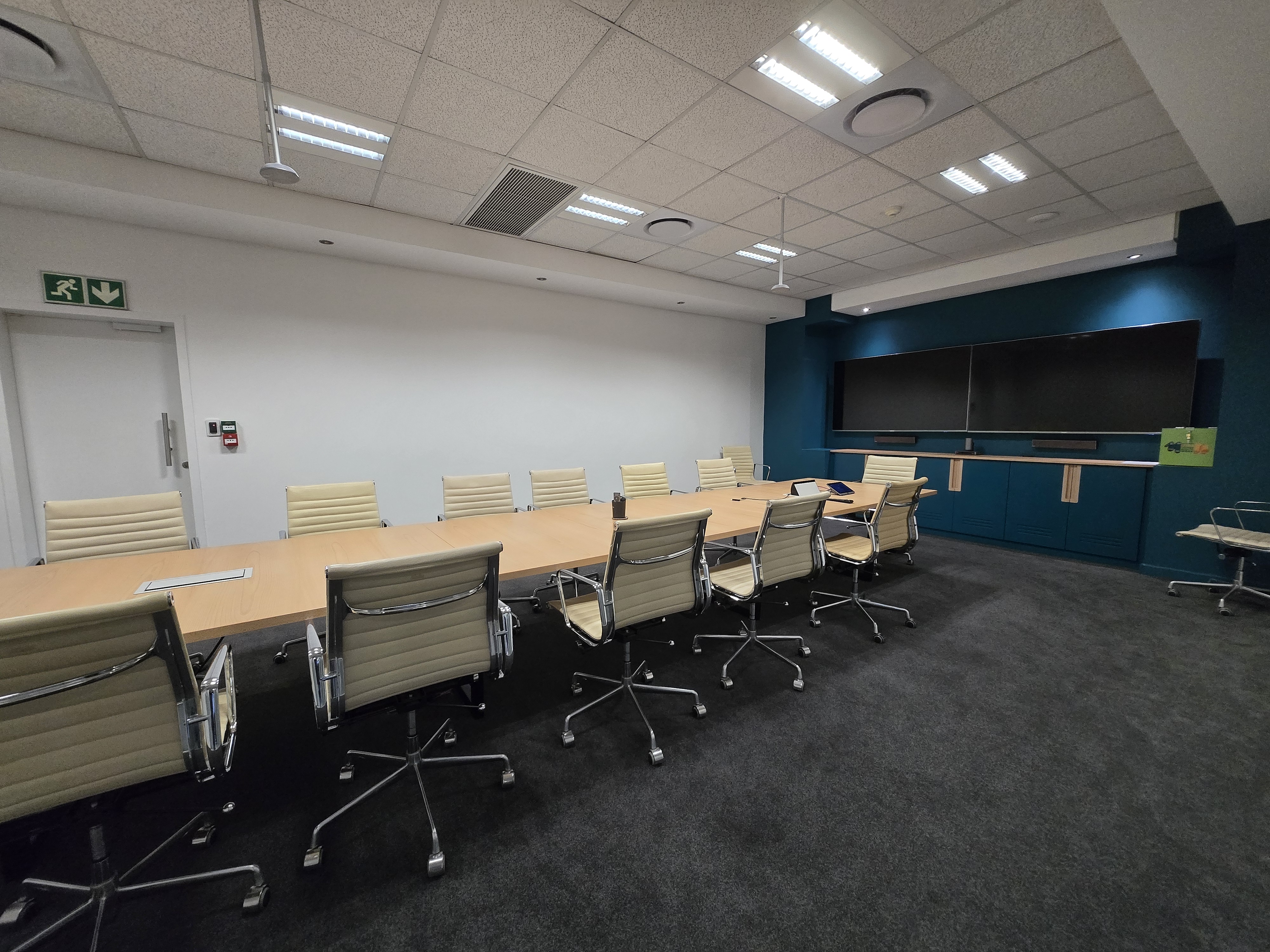 Office Space to rent at Oxford Corner in Rosebank JHB