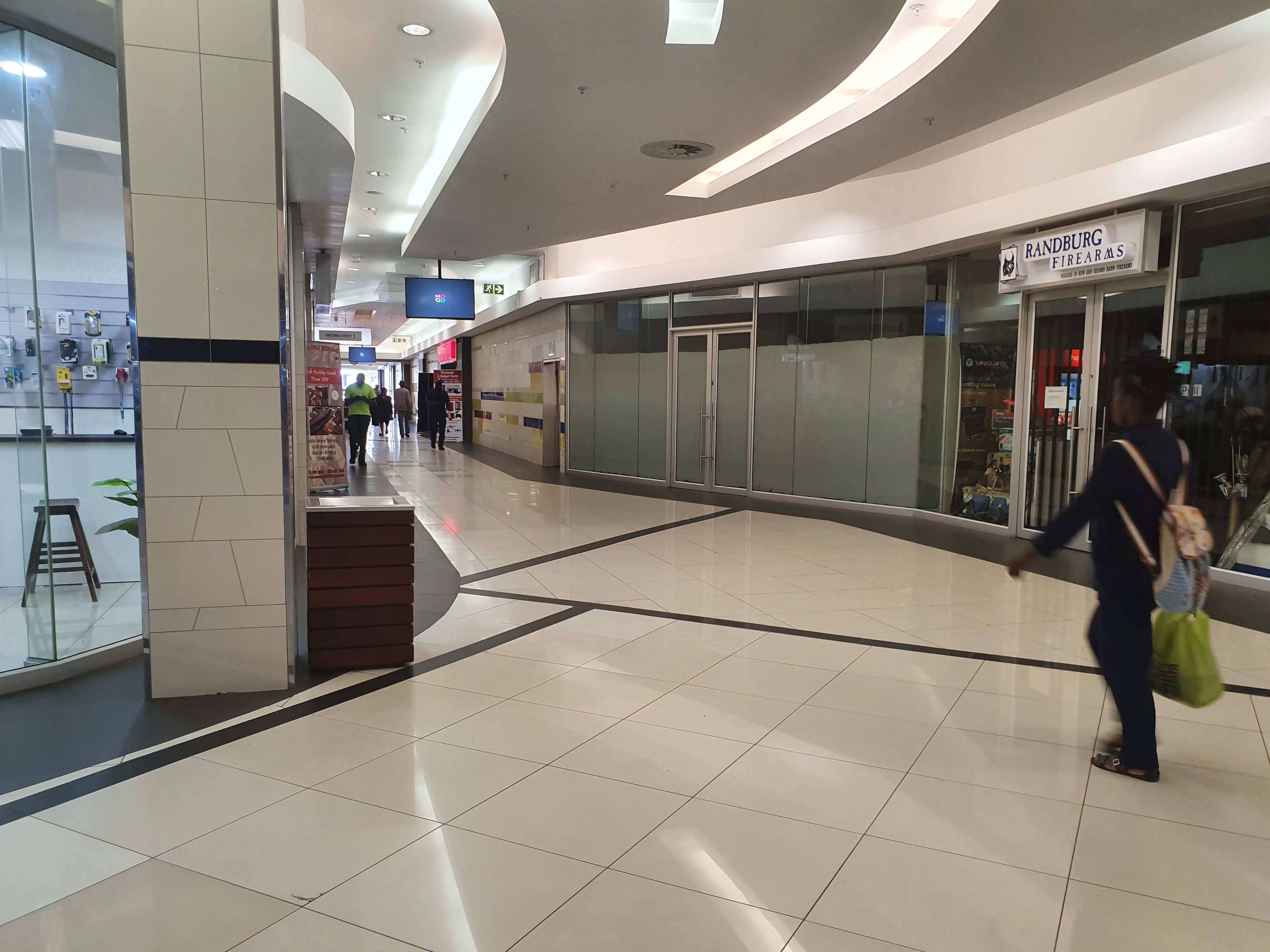 105m² Retail Shops to rent at Randburg Square Offices in Ferndale