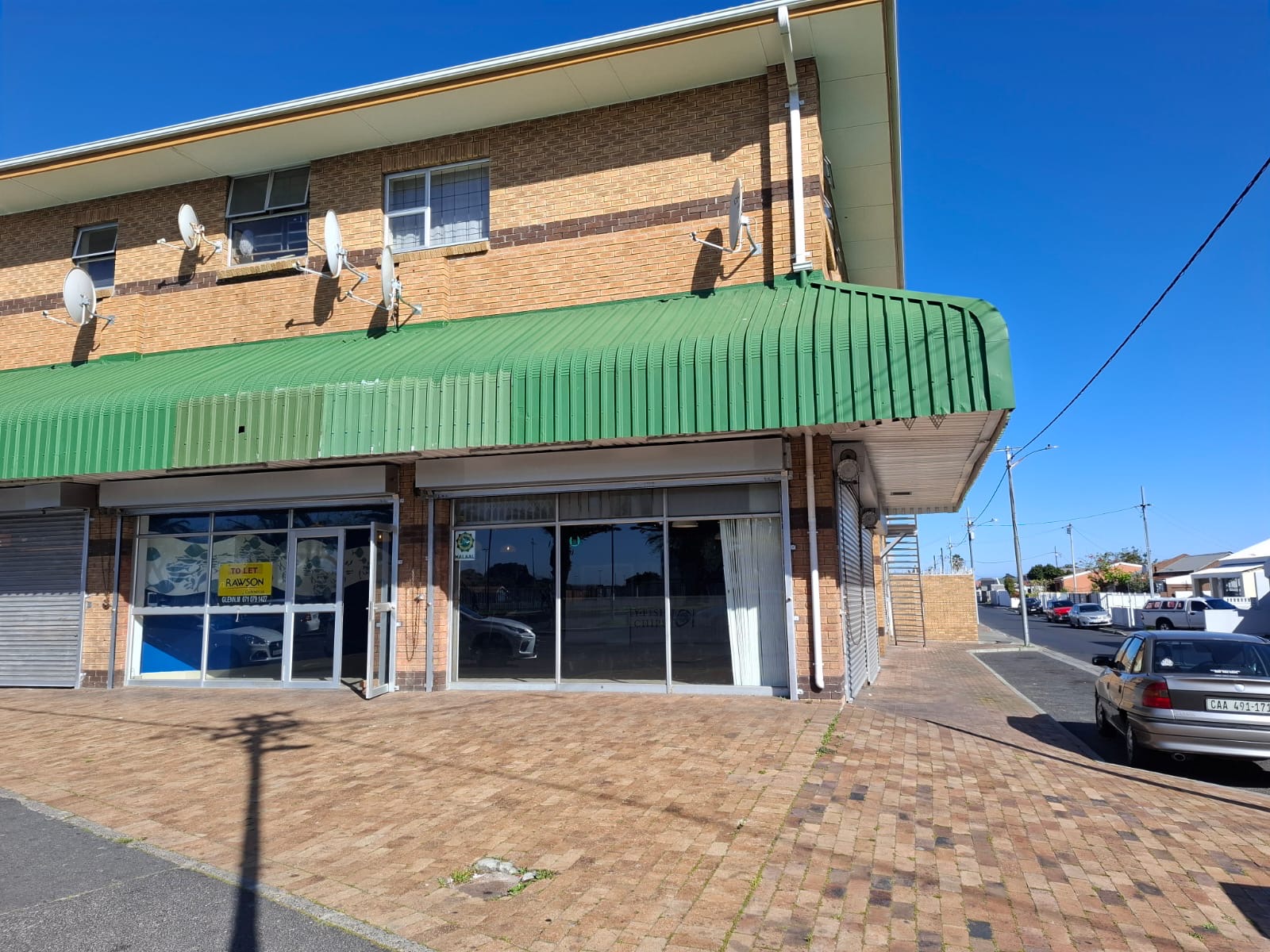Retail Shops to rent at Royker Centre in Athlone
