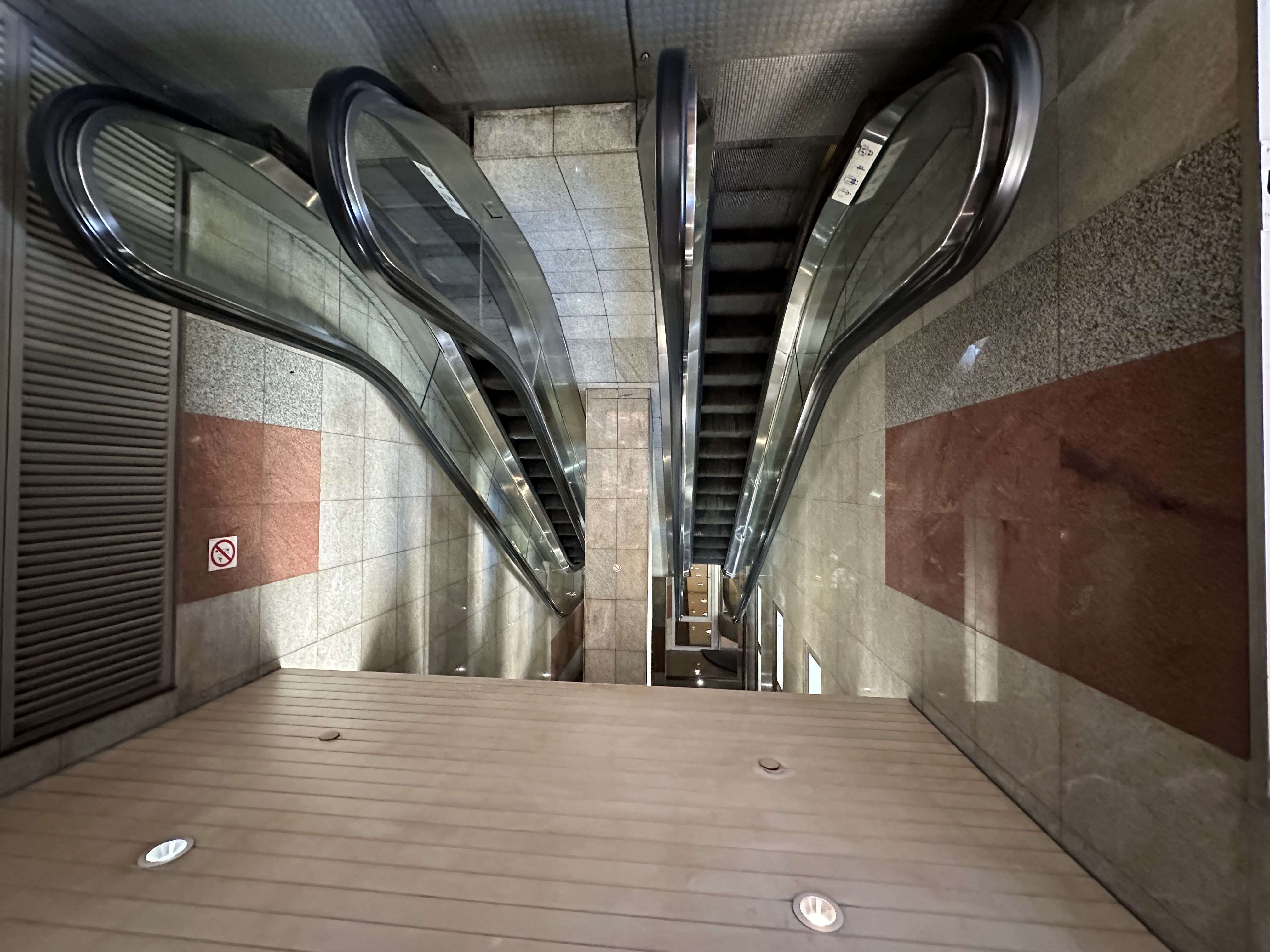 656m² Office Space to rent at SA Reserve Bank Building in Cape Town CBD