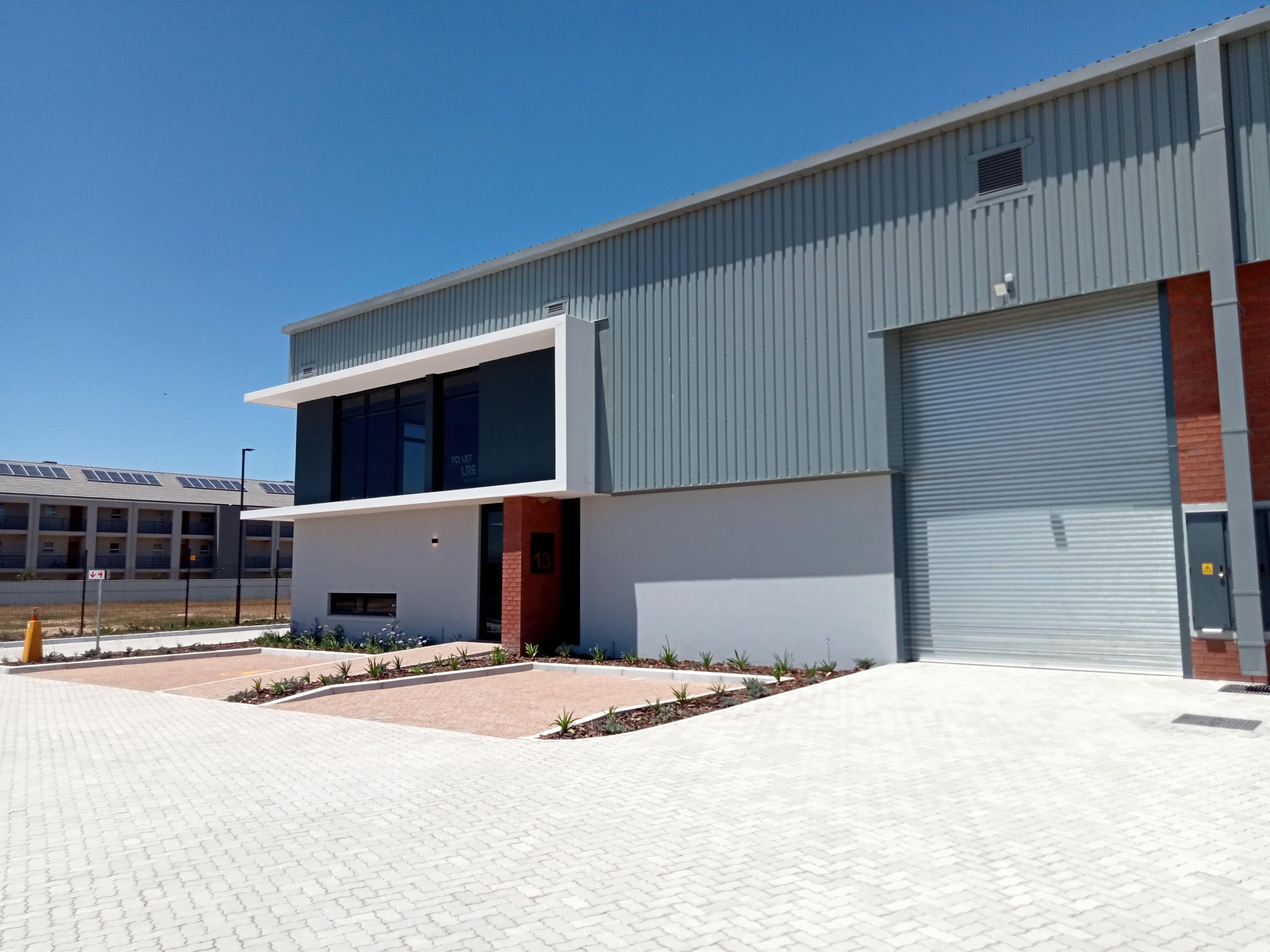 Warehouse to rent at Stonewood Park in Okavango