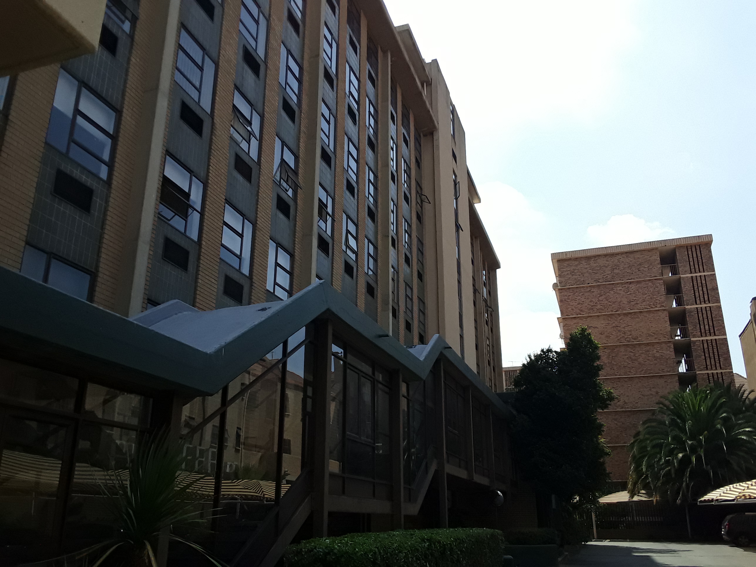 400m² Office Space to rent at Surrey Ave in Ferndale