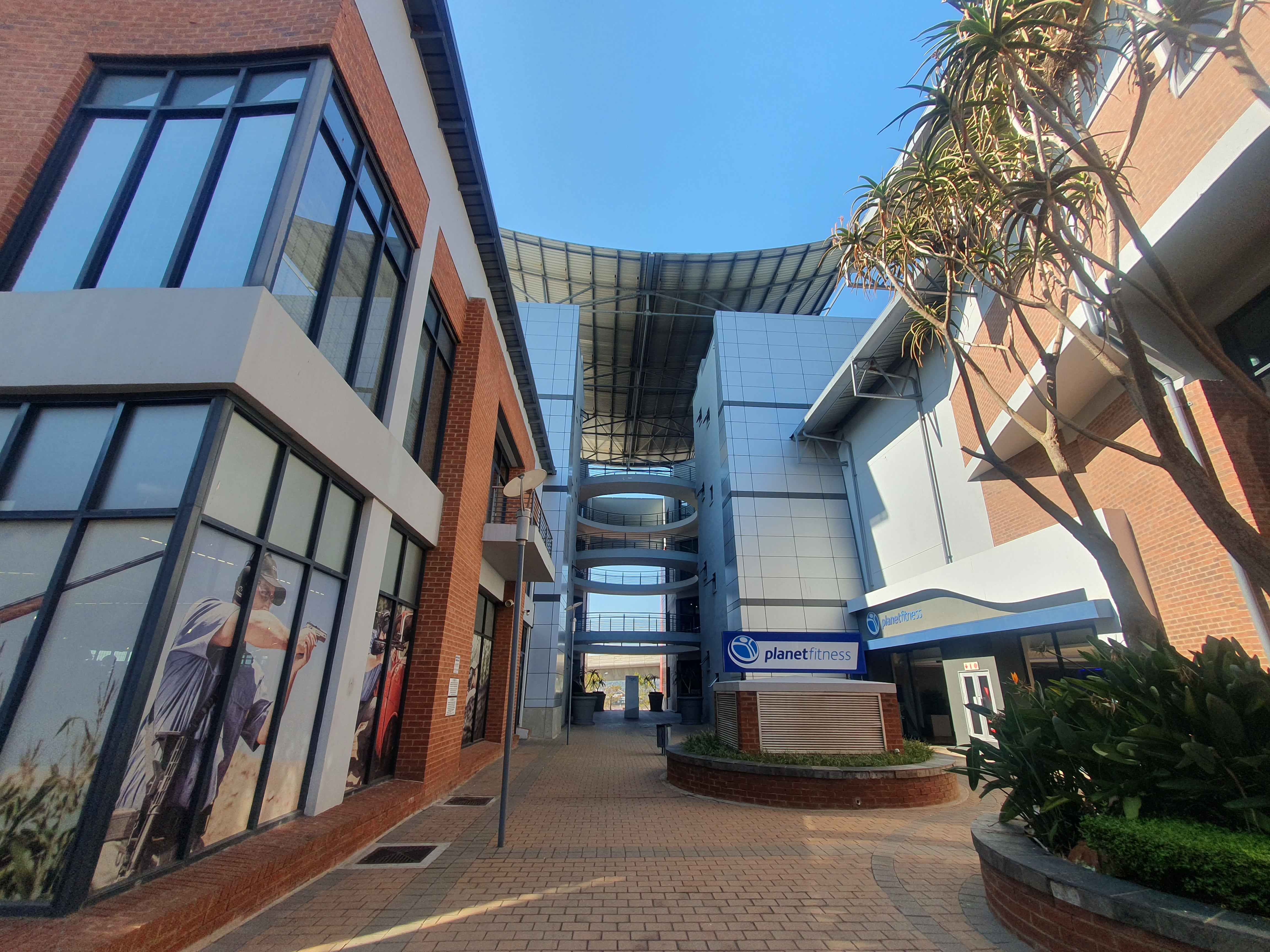 Retail Shops to rent at The Gate Retail Park in Central Centurion