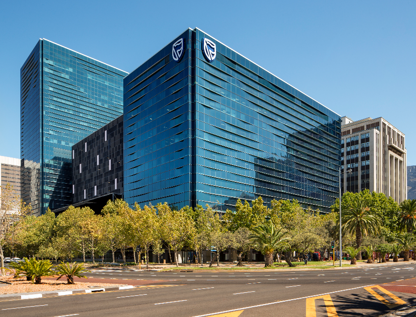 950m² Office Space to rent at The Towers  - Ex Standard Bank Centre in Cape Town CBD