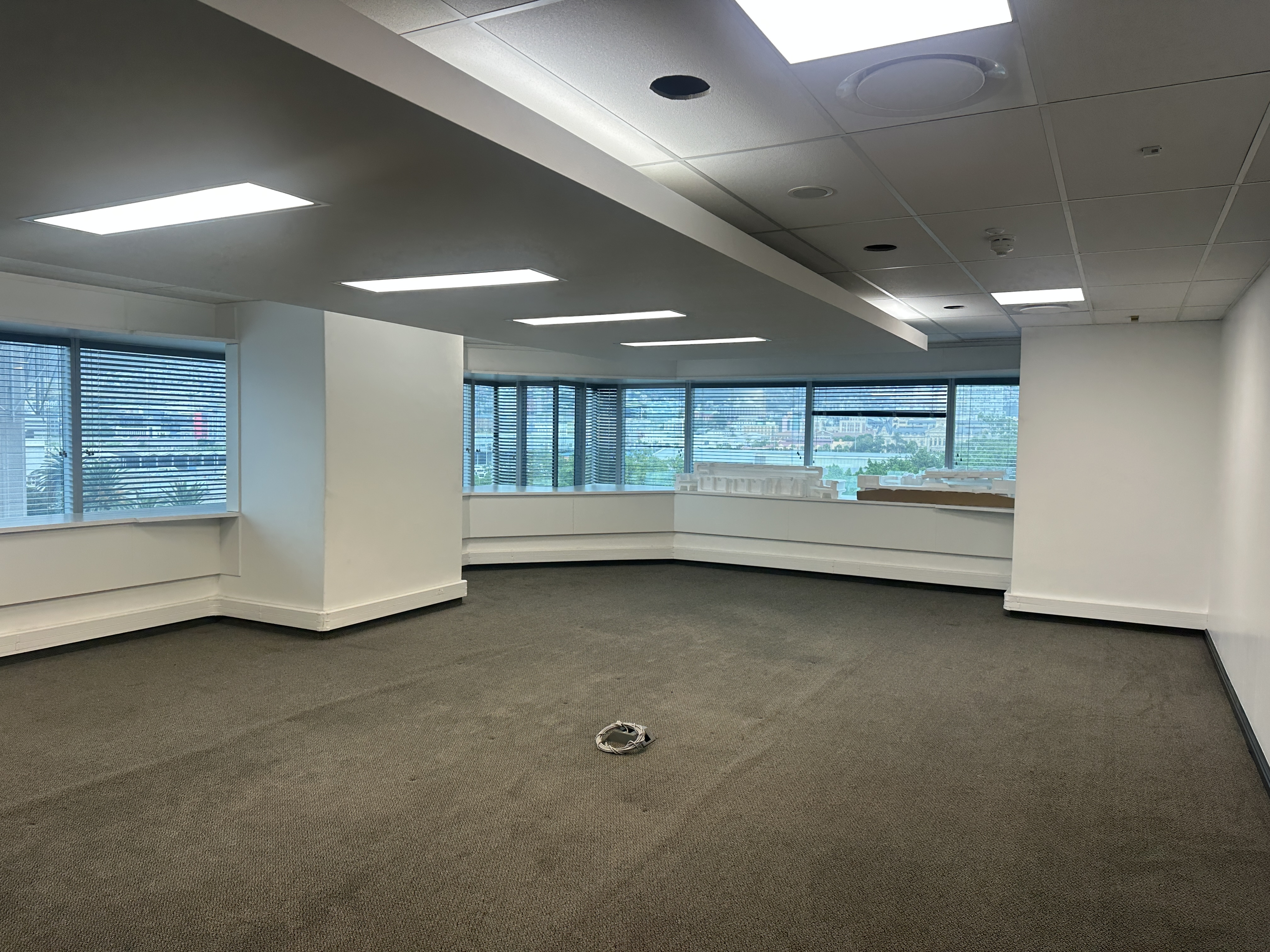 950m² Office Space to rent at The Towers  - Ex Standard Bank Centre in Cape Town CBD