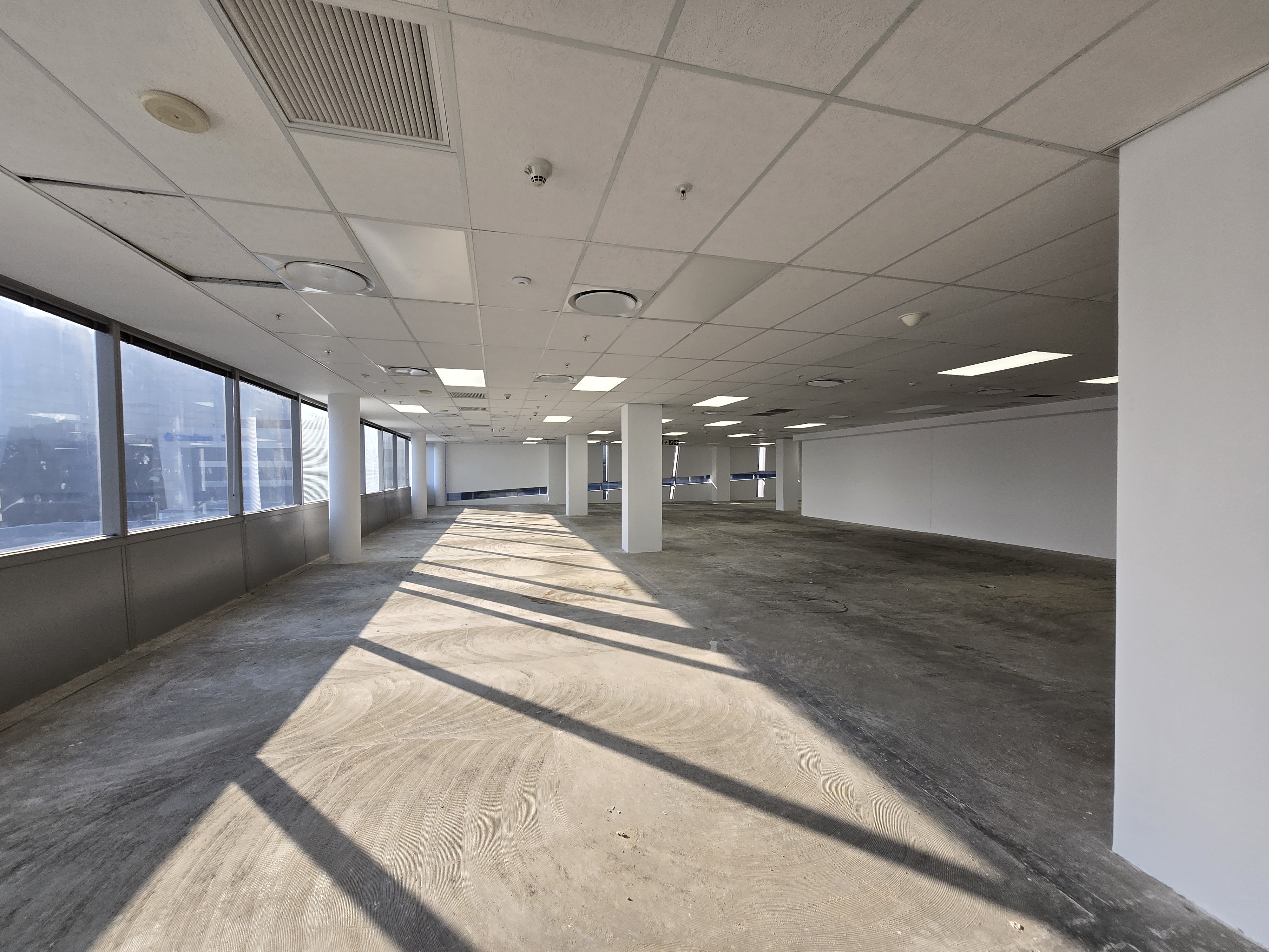 799m² Office Space to rent at The Towers in Sandton Central