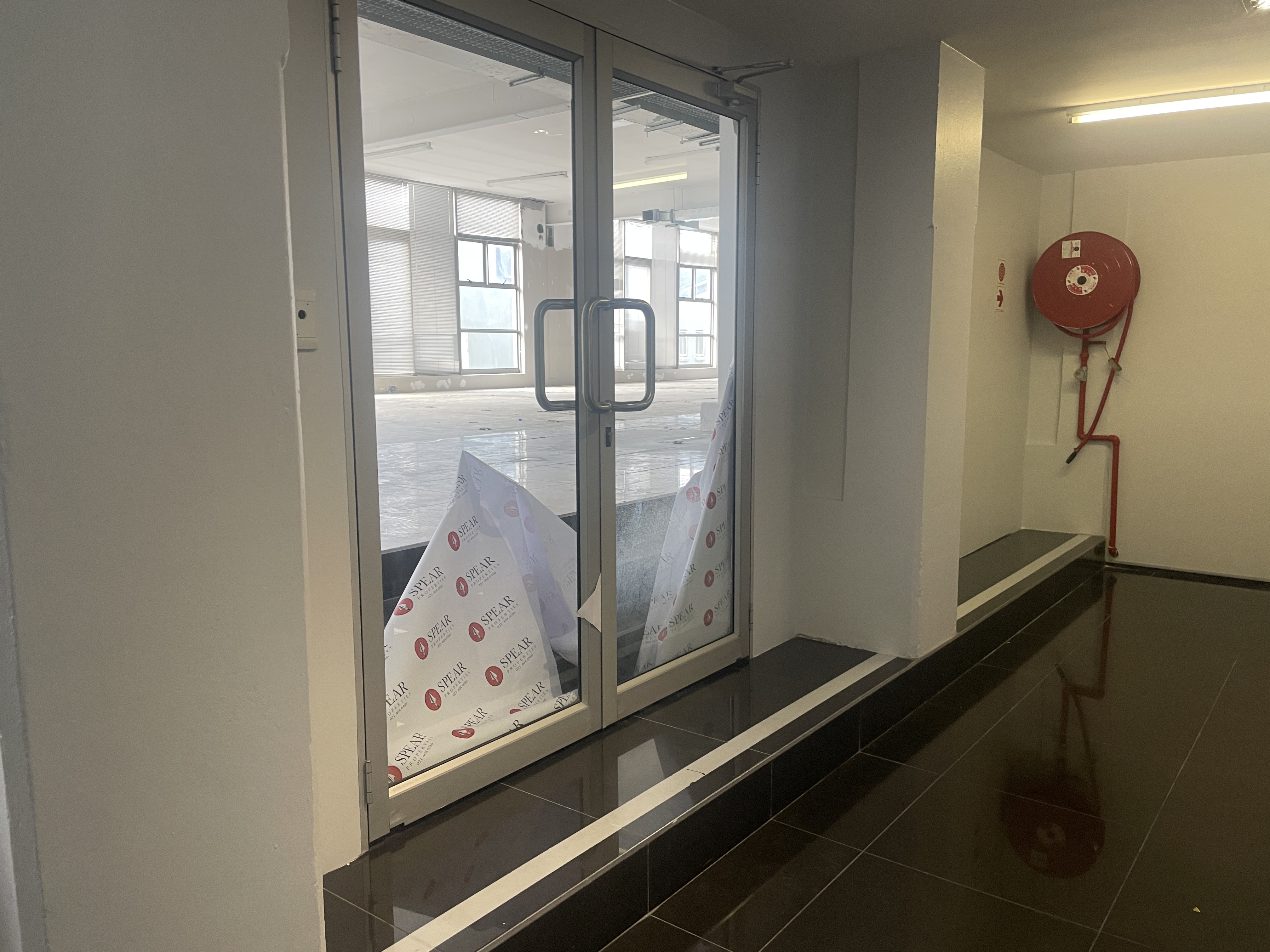 241m² Office Space to rent at Upper East Side in Salt River