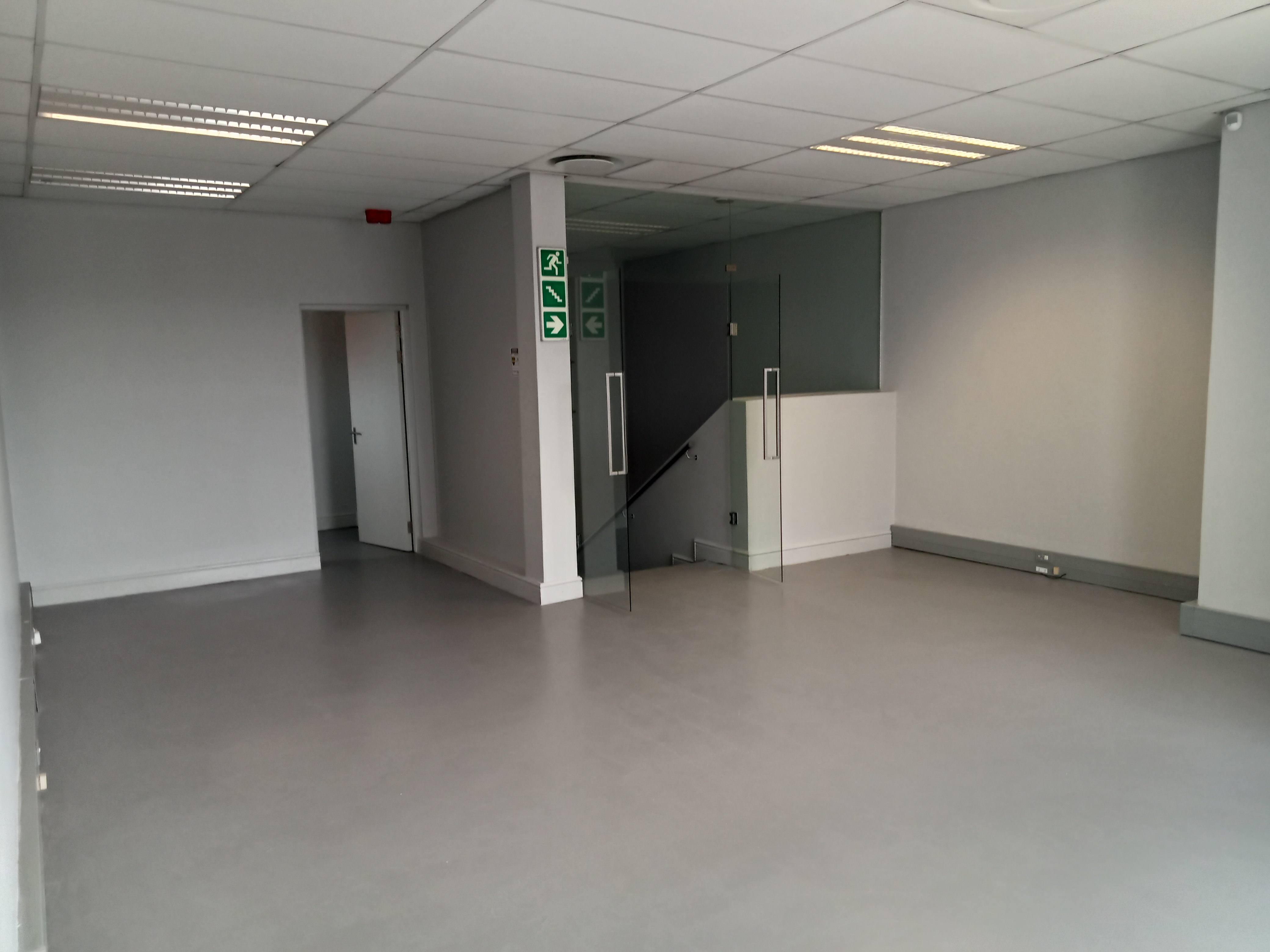 Warehouse to rent at Willow Park in Stikland