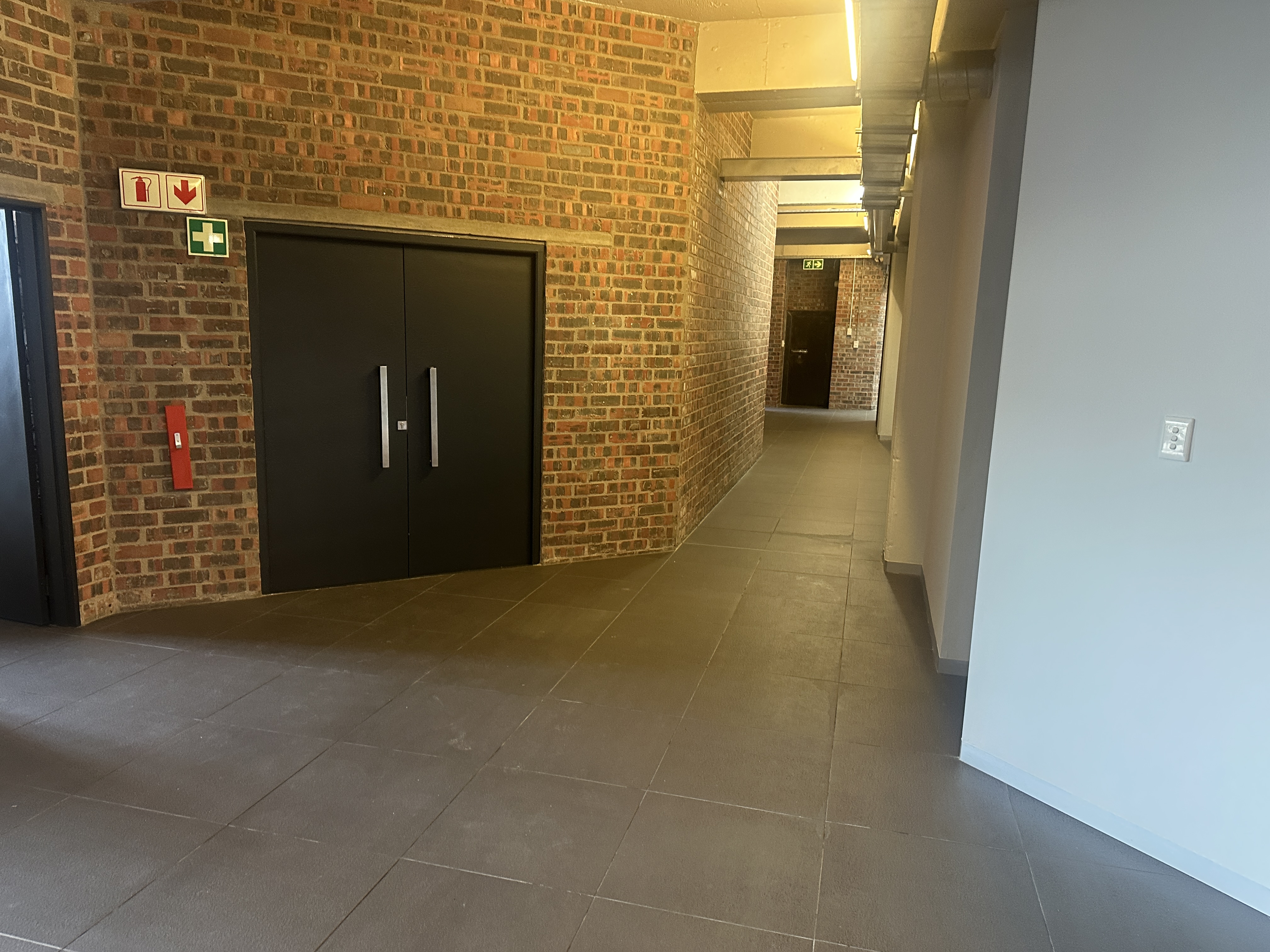 696m² Office Space to rent at 127 Cecil Road in Salt River