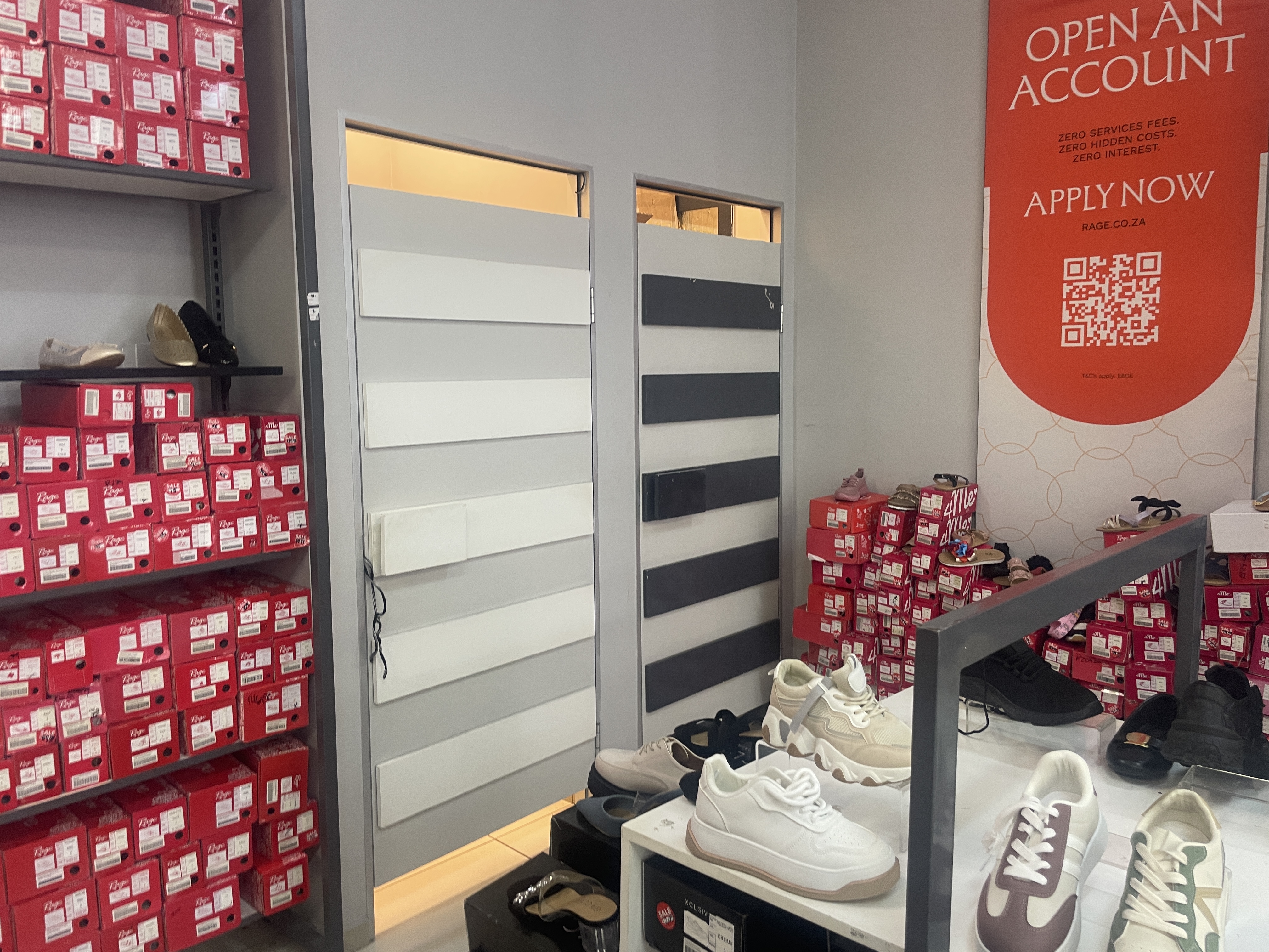 135m² Retail Shops to rent at 130 On Main in Wynberg