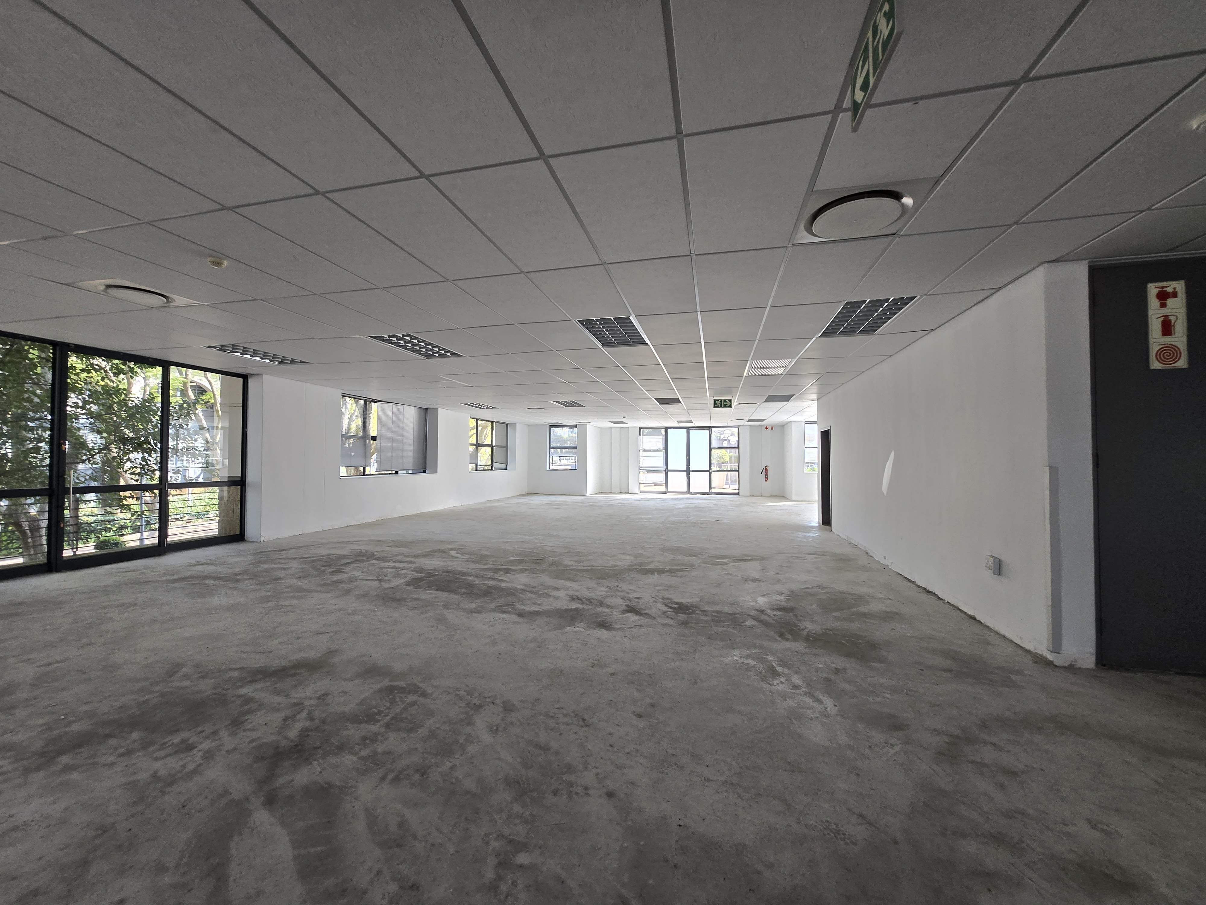 7 259m² Office Space to rent at 17 Fricker Road Illovo in Illovo