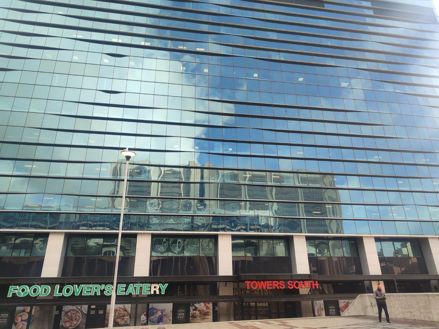 450m² Office Space to rent at The Towers  - Ex Standard Bank Centre in Cape Town CBD