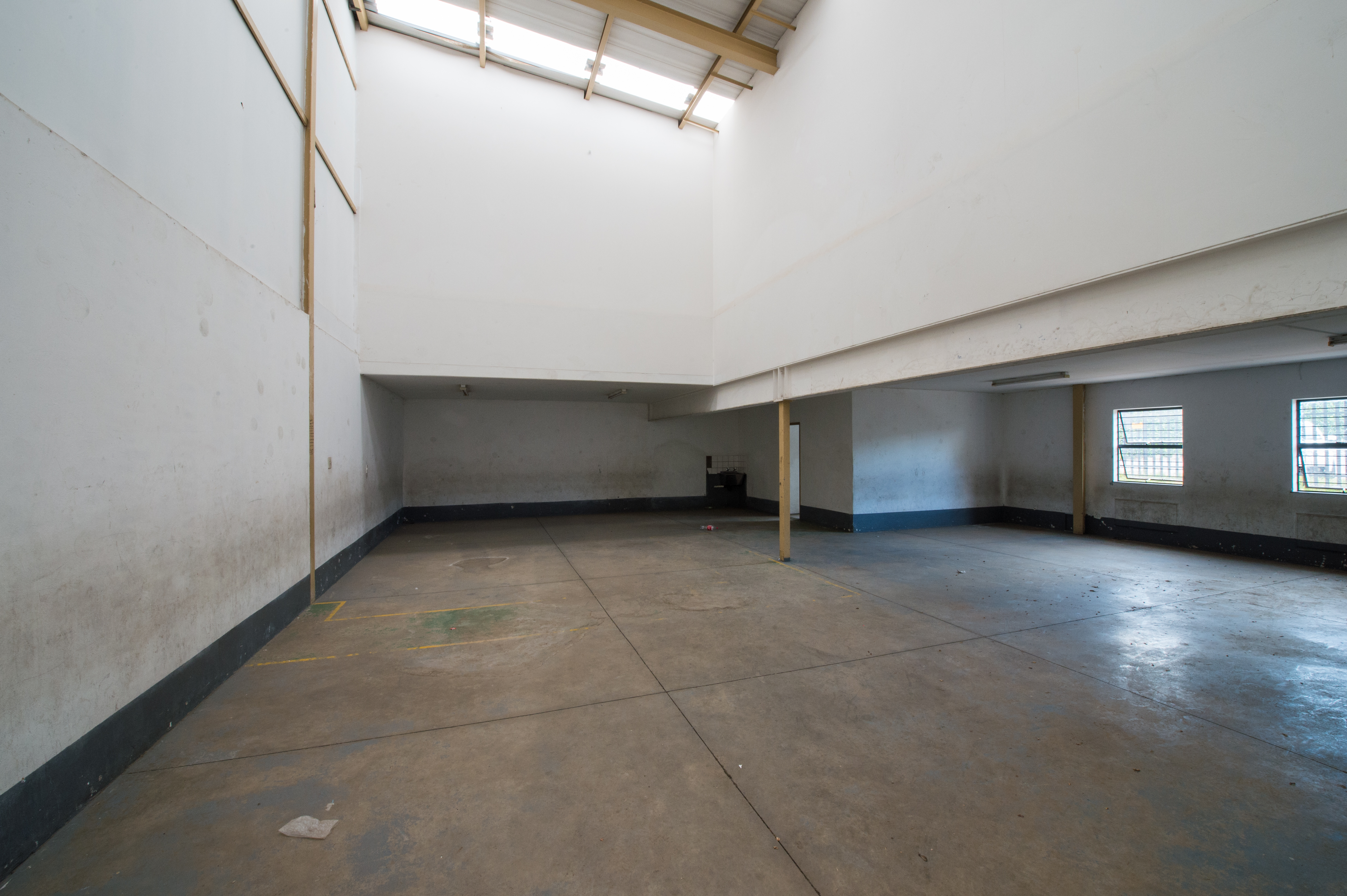 1 678m² Warehouse to rent at 25 Superior Close in Midridge Park