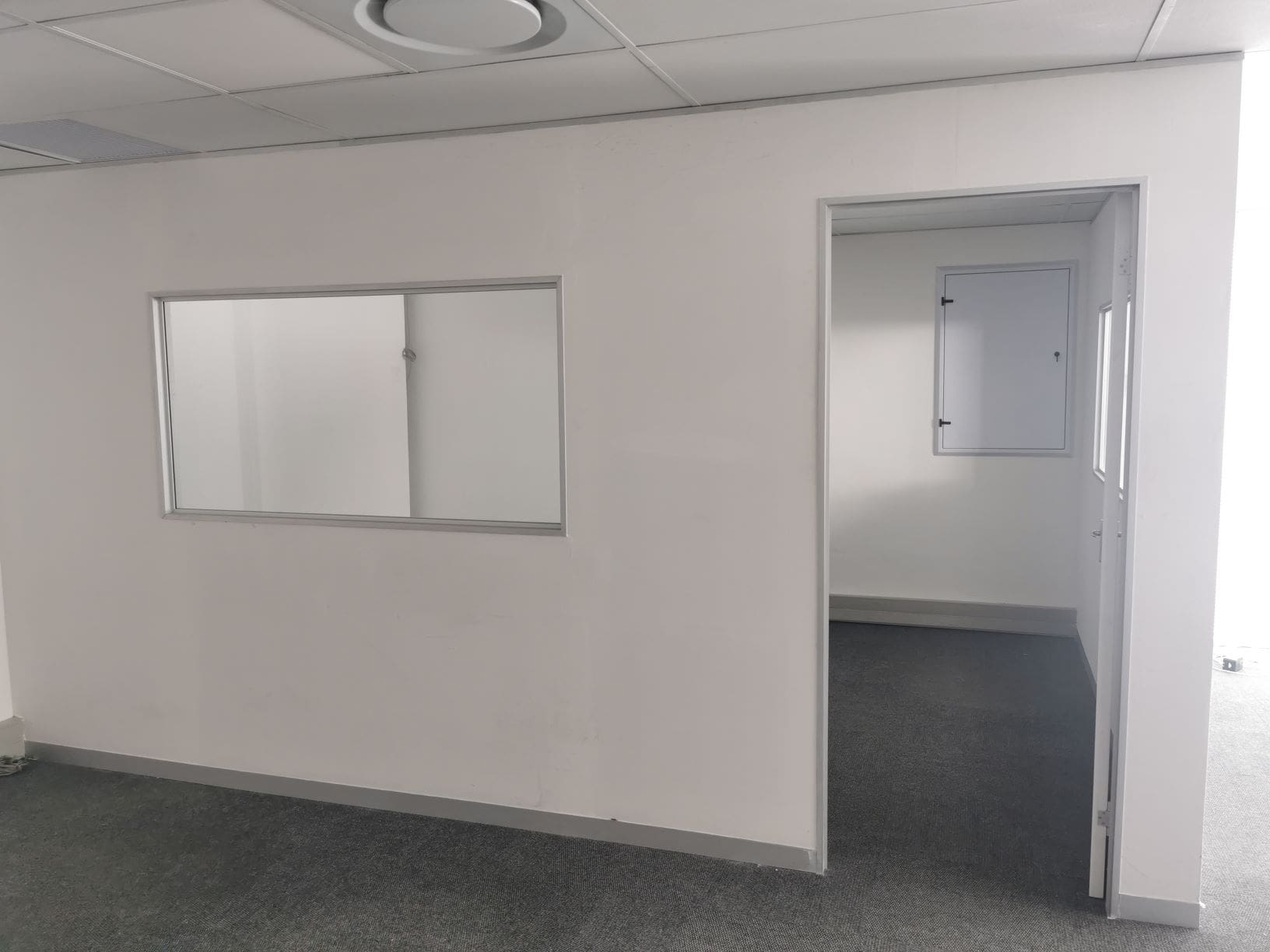 547m² Warehouse to rent at 3 On London in Brackenfell Industria