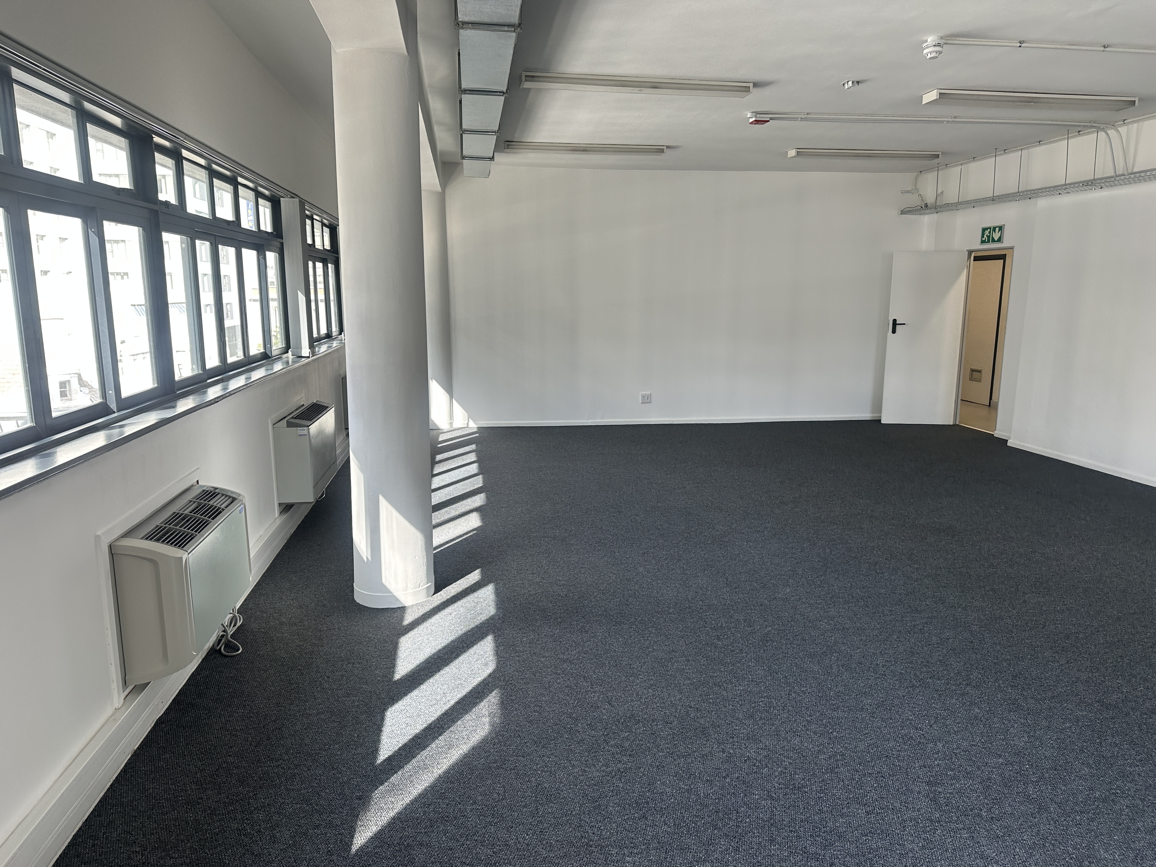 316m² Office Space to rent at 30 Waterkant Street in Cape Town CBD