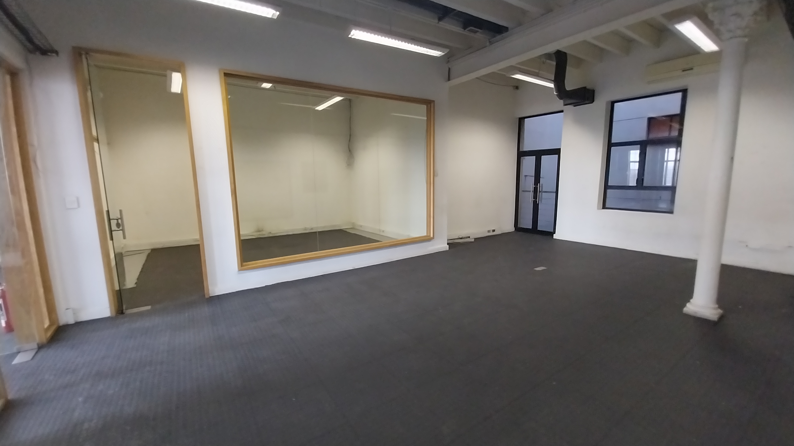 146m² Office Space to rent at 32 St Georges Mall in Cape Town CBD