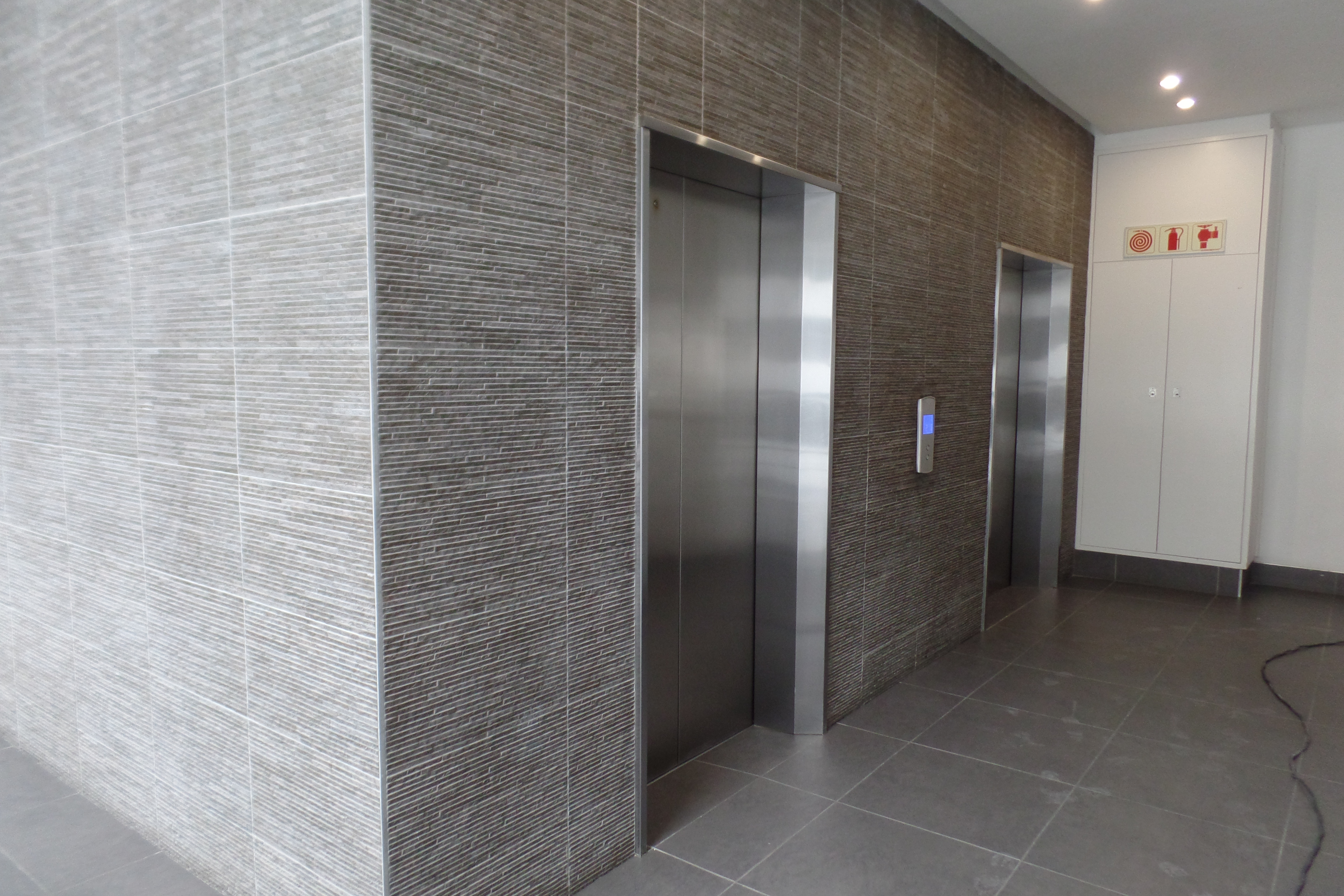 194m² Office Space to rent at 33 Martin Hammerschlag Way in Foreshore