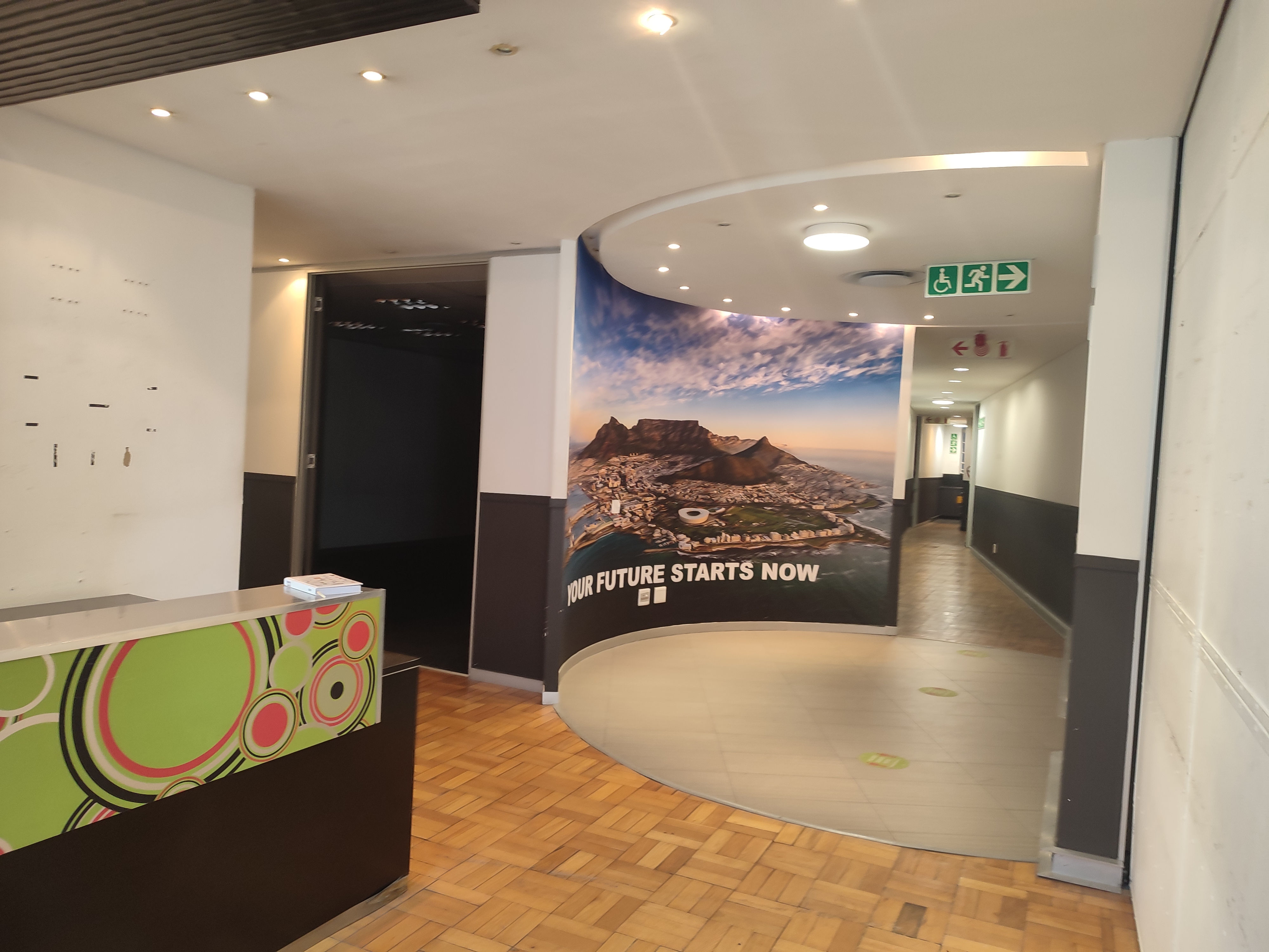 657m² Office Space to rent at 52 Loop Street in Cape Town CBD